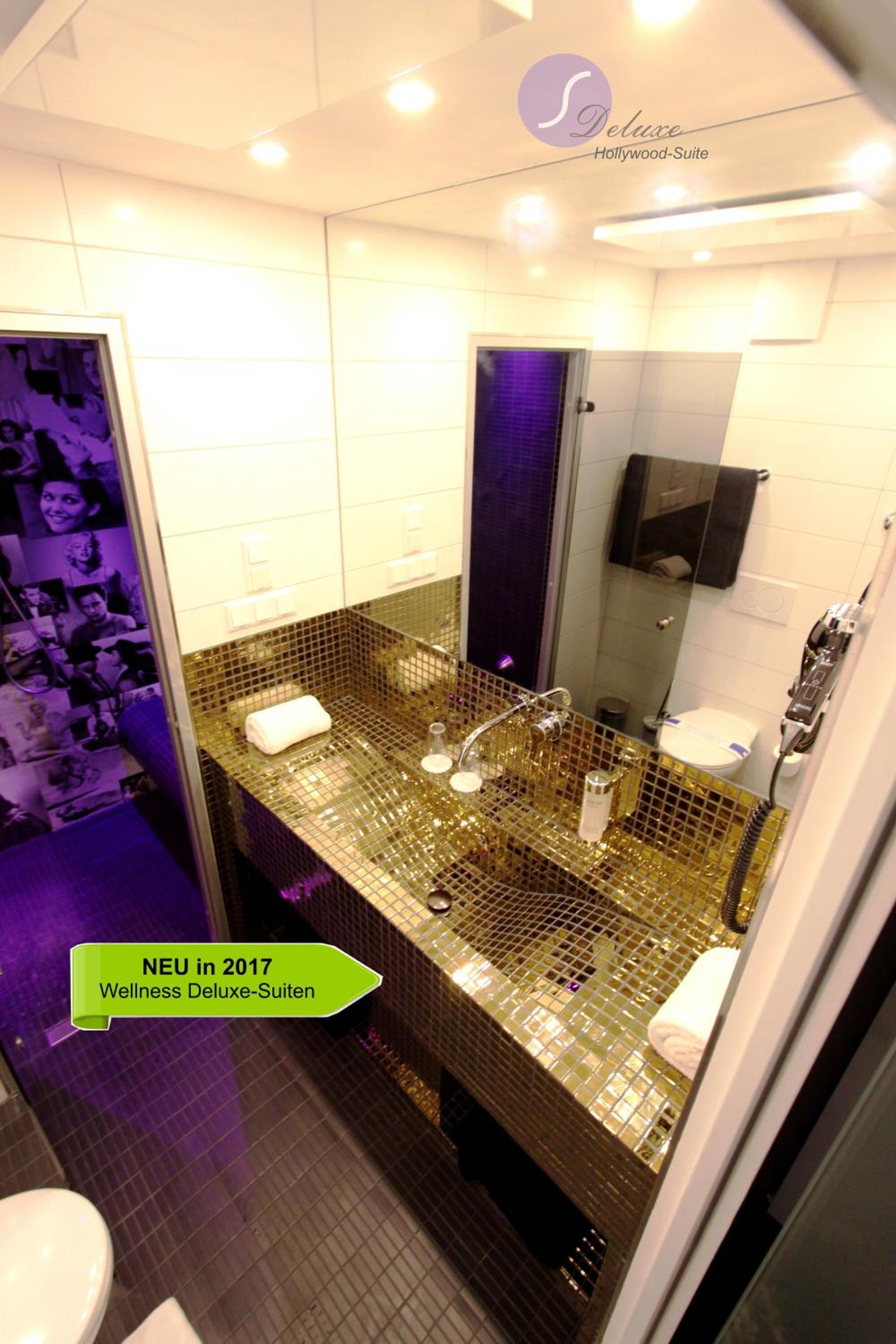 Hollywood Suite - Photo 7
