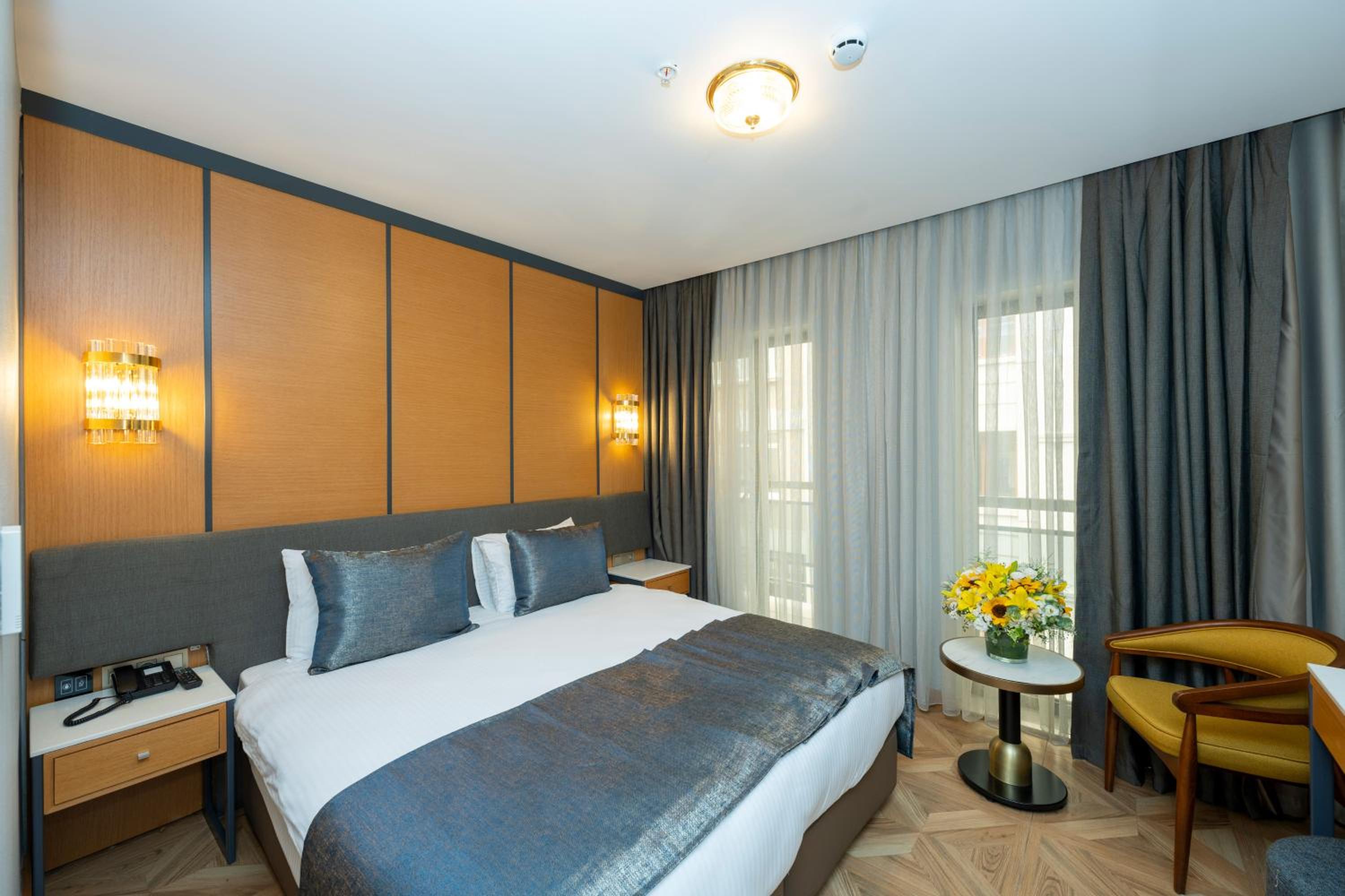 Deluxe Double or Twin Room photo 3