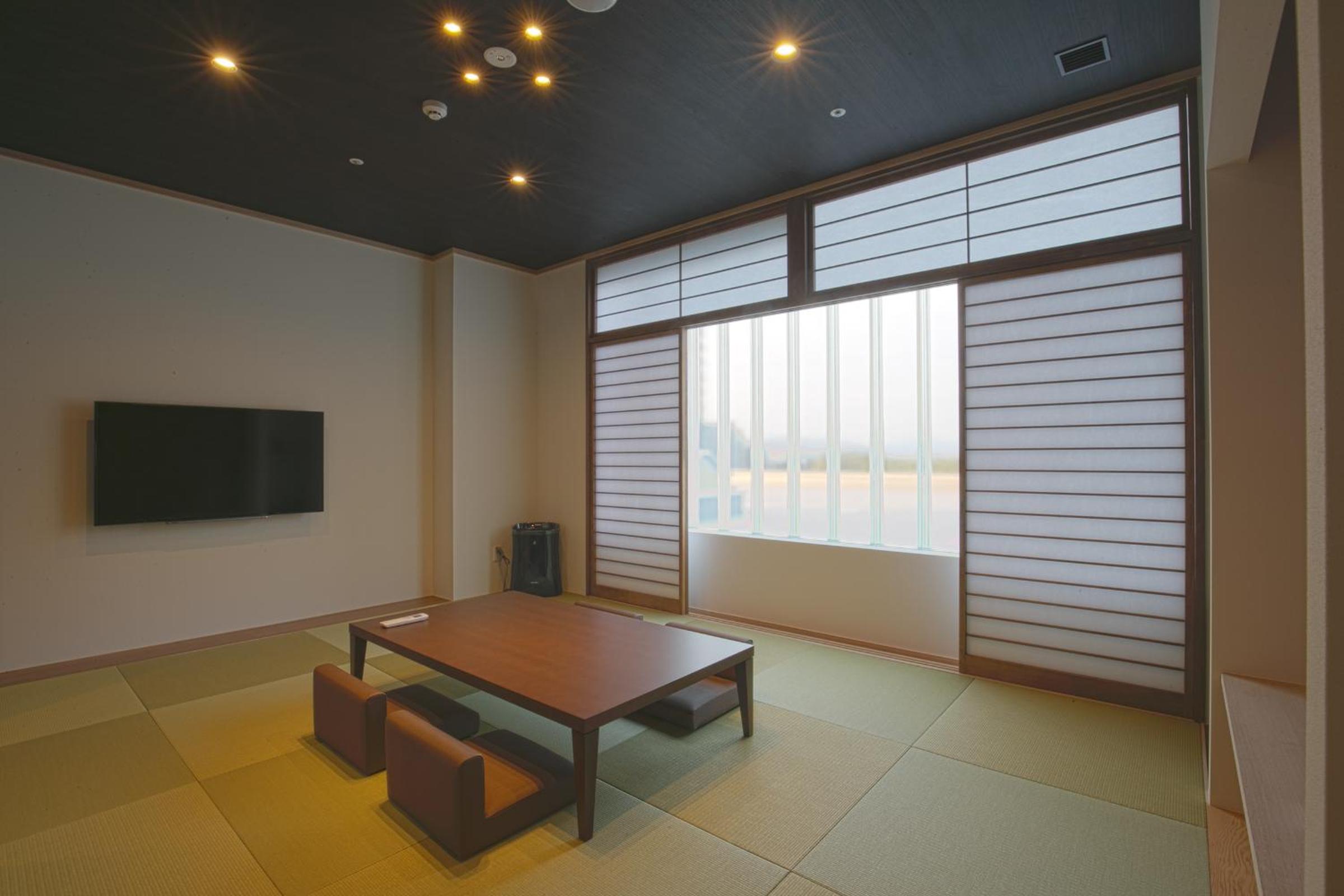 Japanese-Style Room