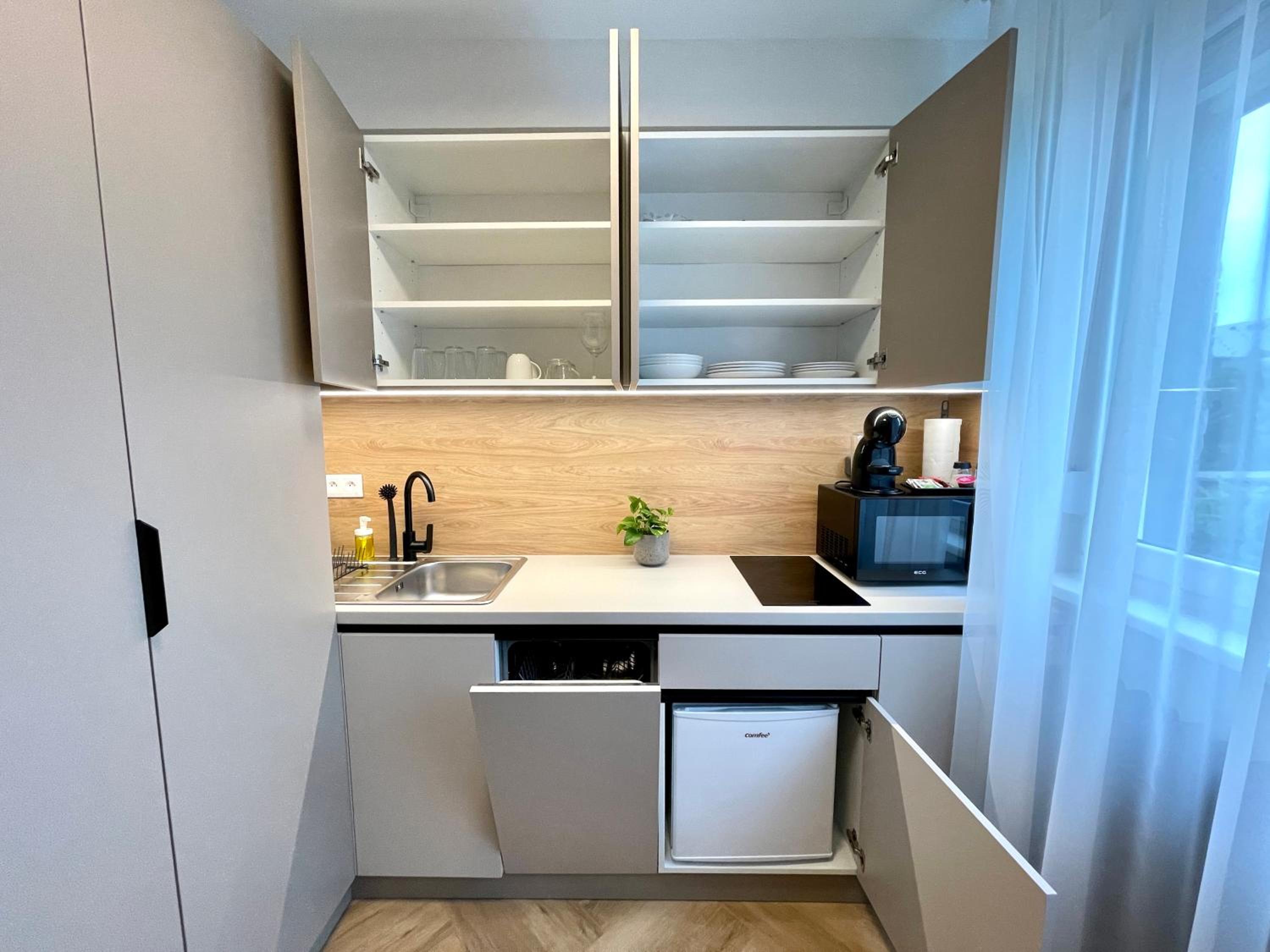 Deluxe Apartment - Photo 16