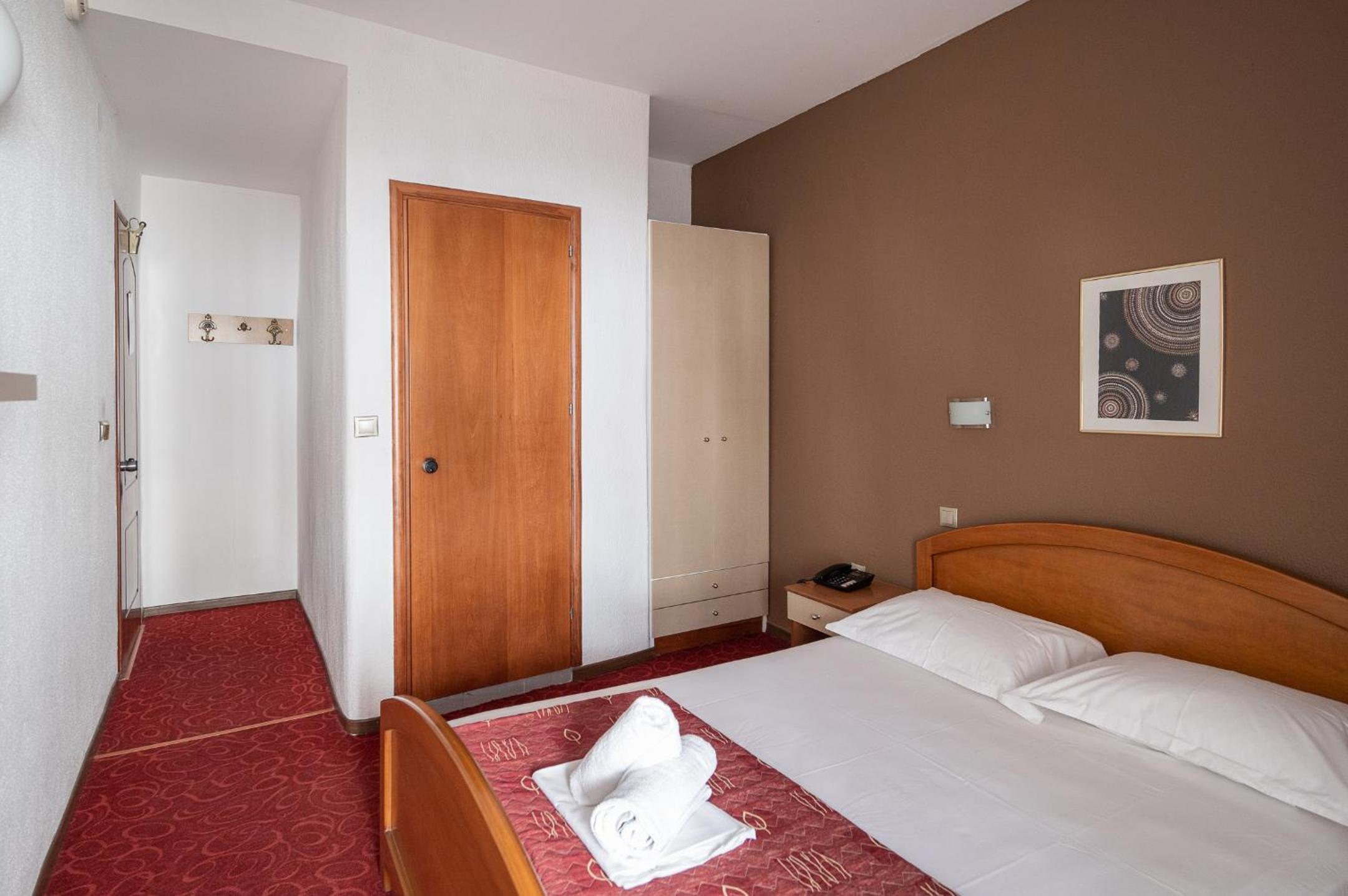 Single Room photo 1