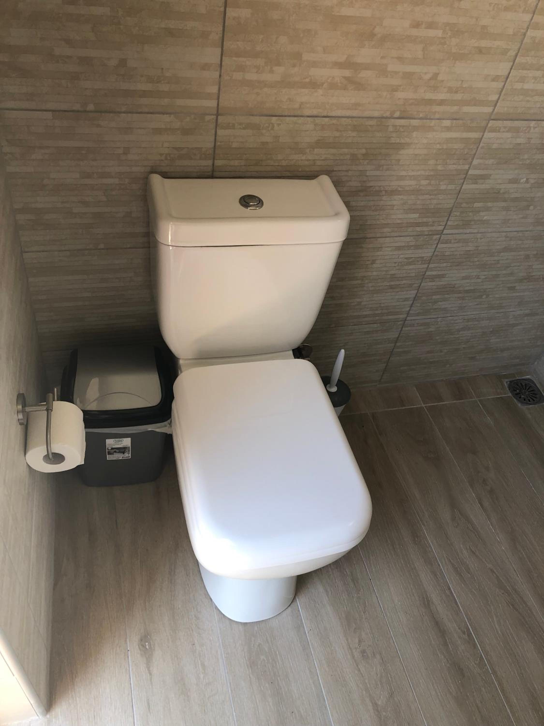 Twin Room with Private External Bathroom photo 2