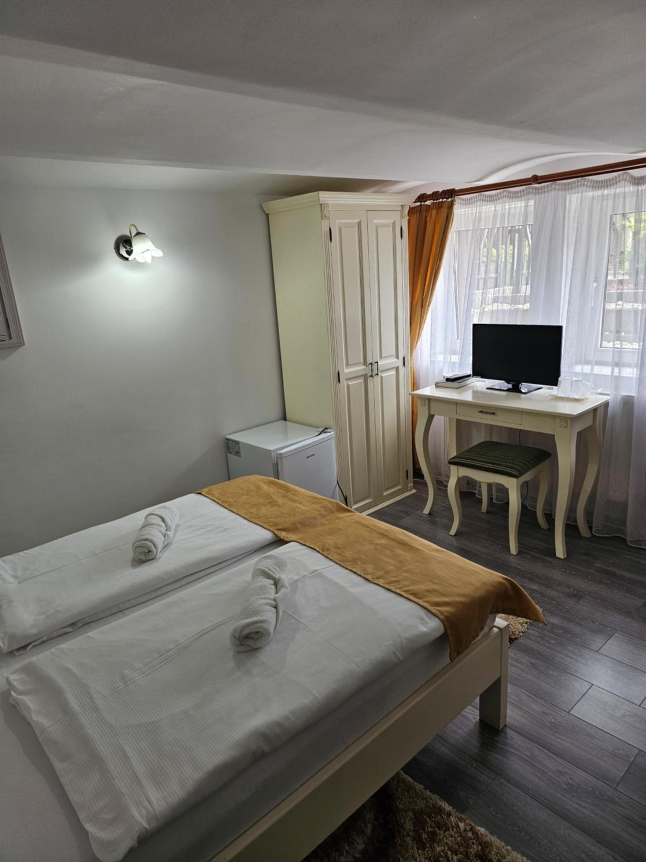 Deluxe Double Room - Photo 1