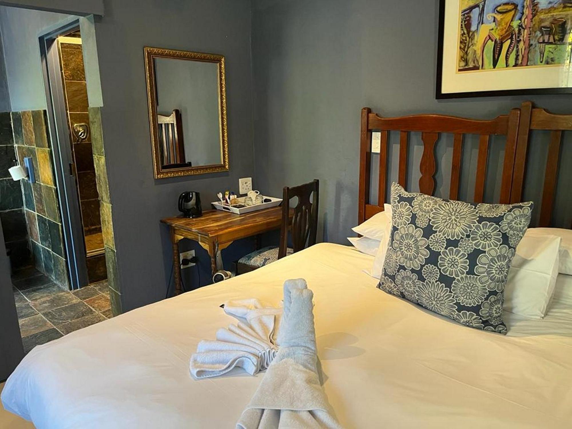 Family Suite with Balcony - Photo 3