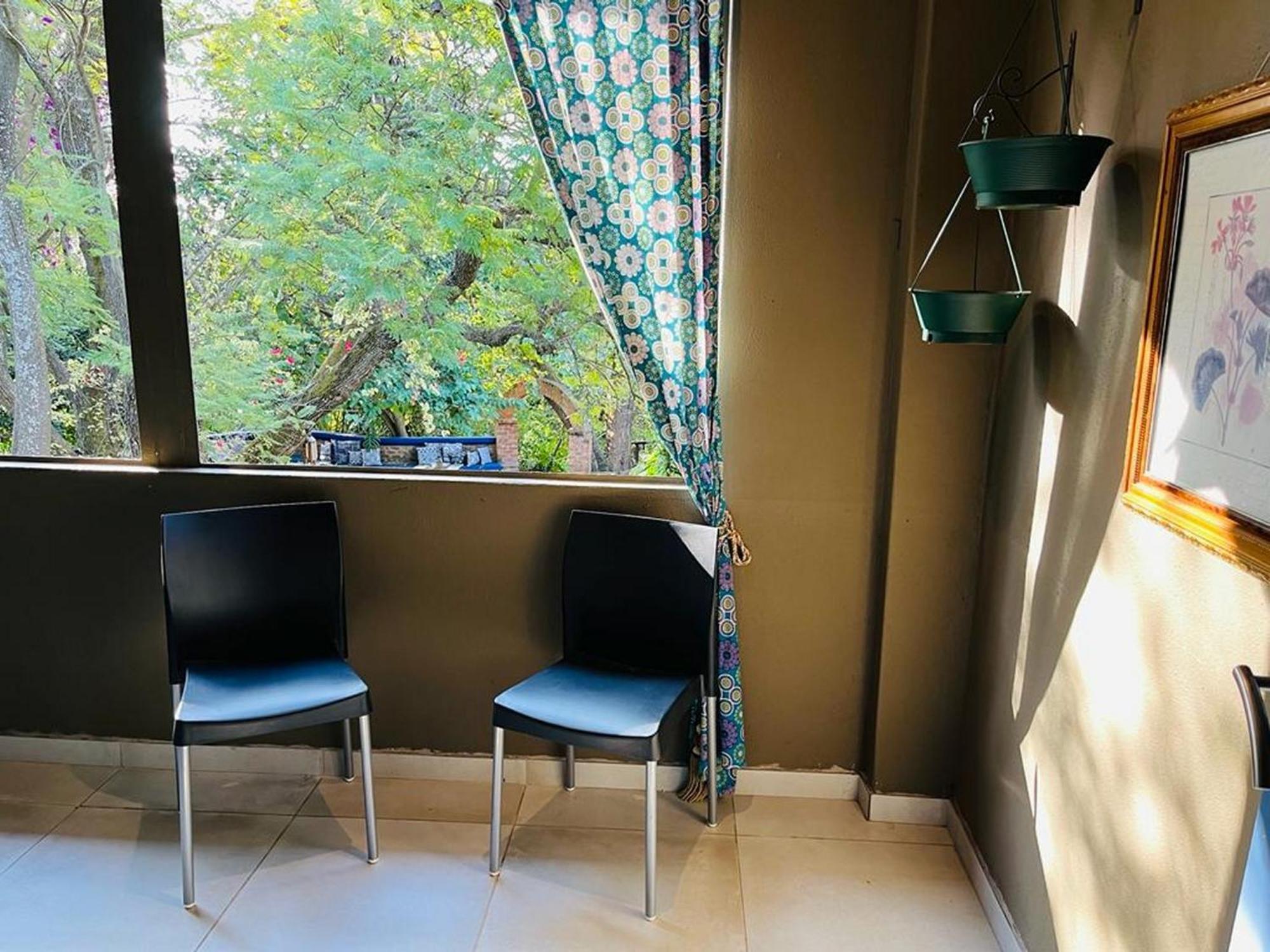 Family Suite with Balcony - Photo 13