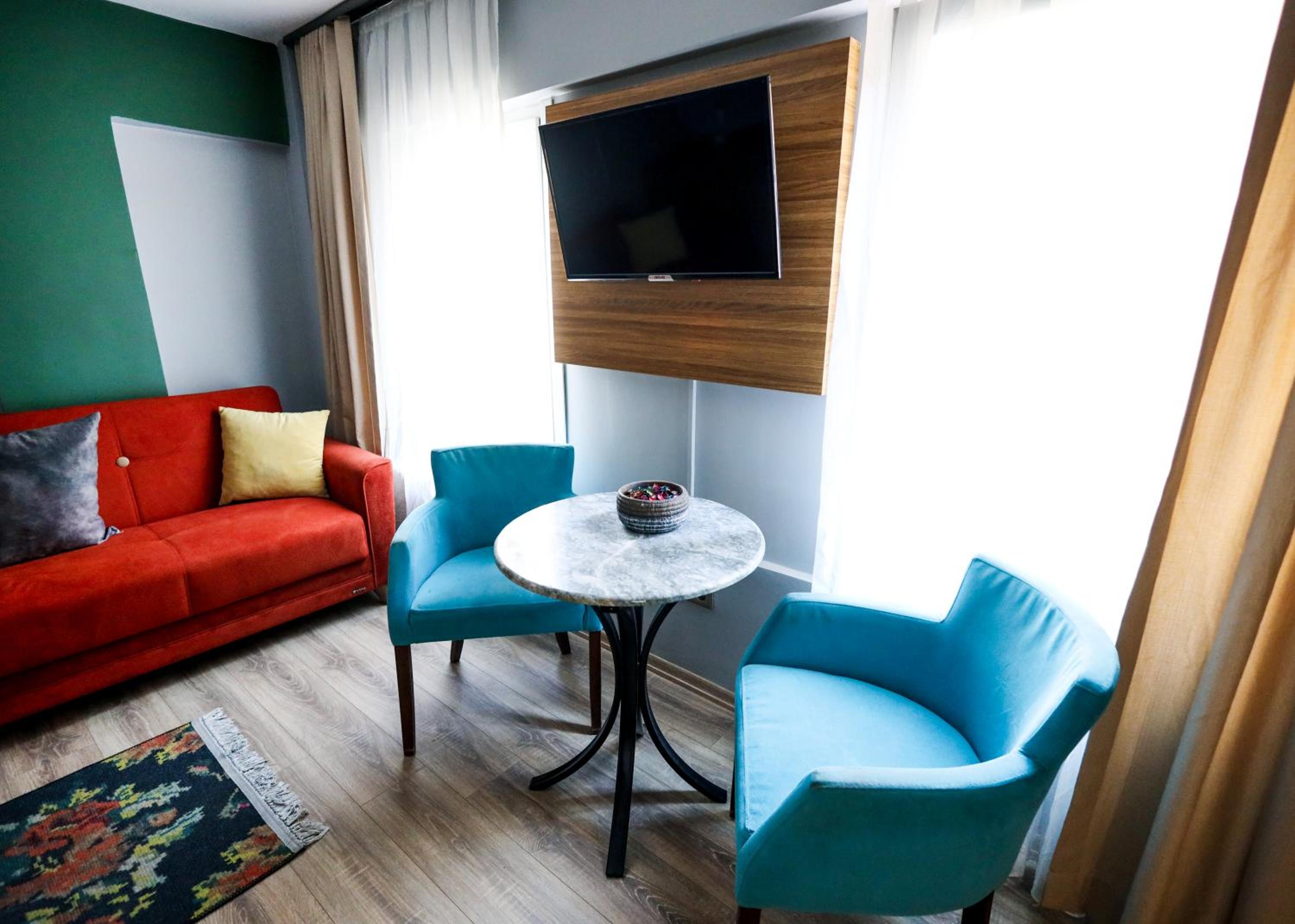Basic Triple Room photo 3
