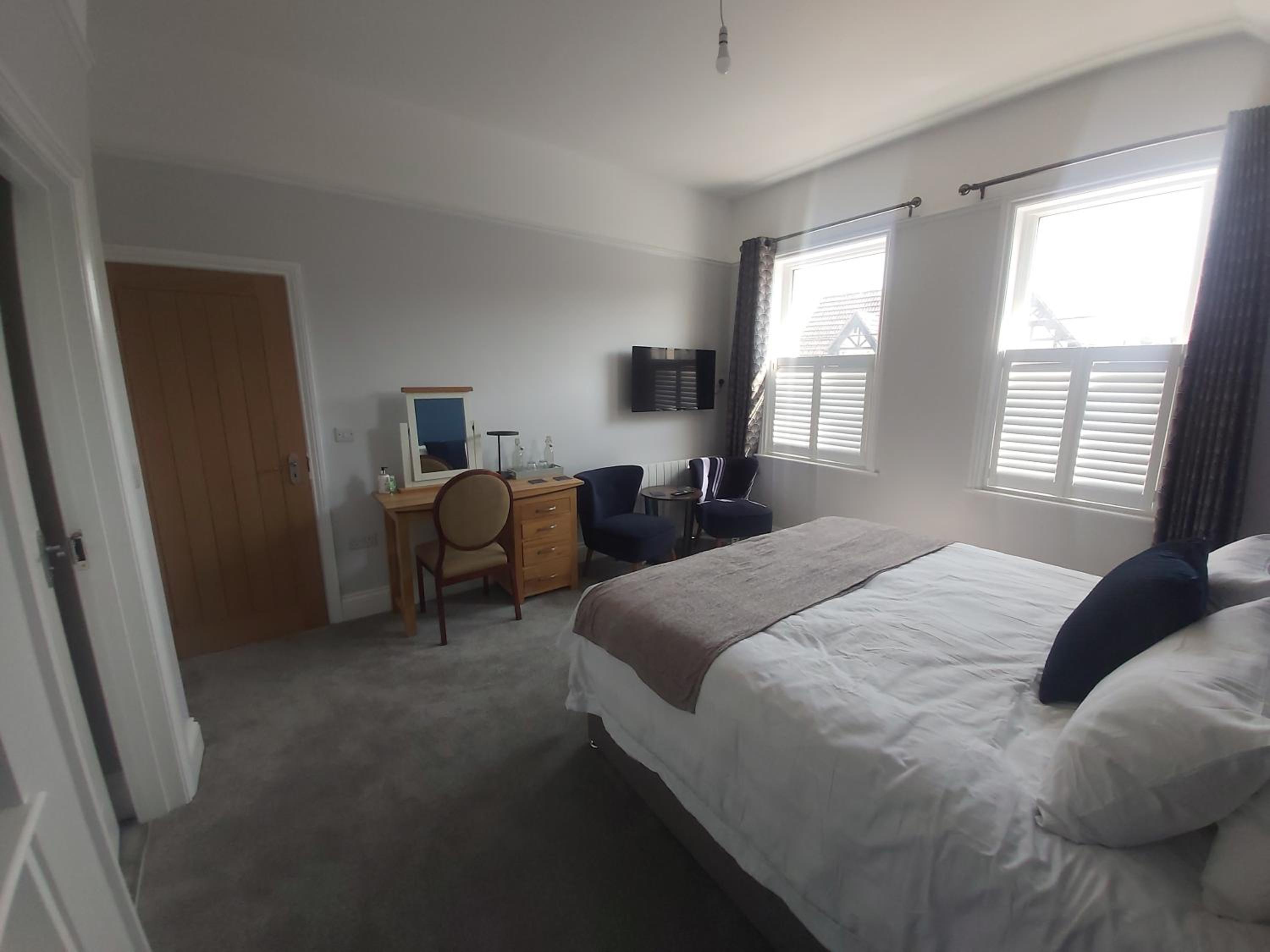 Double or Twin Room photo 3