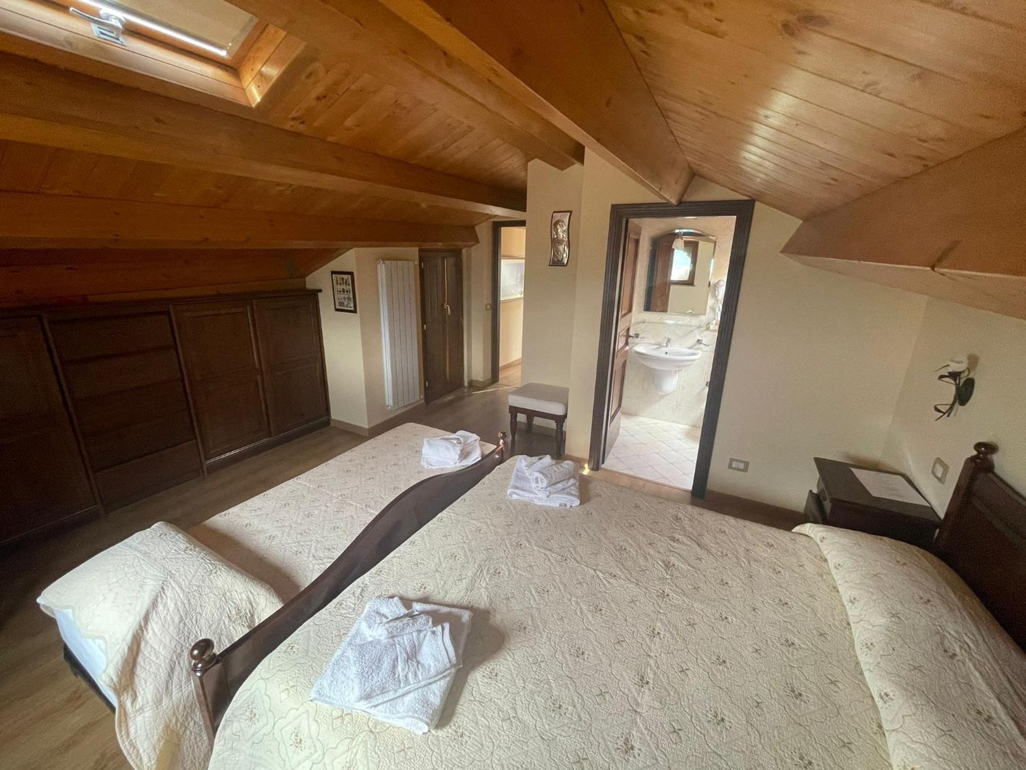 Deluxe Double Room - Photo 1