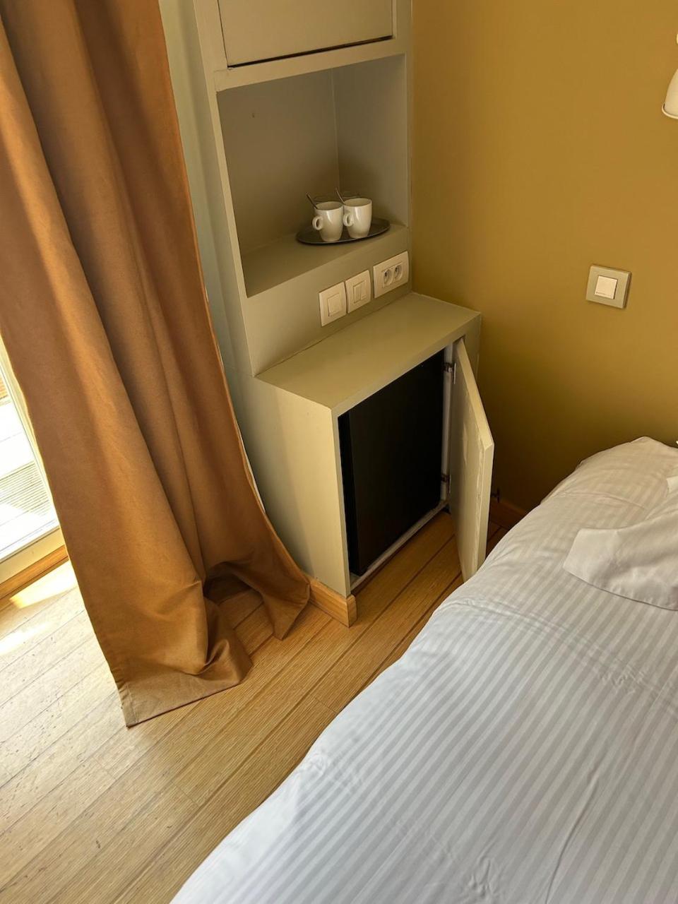 Comfort Queen Room with Terrace and Air-conditioning - Photo 3