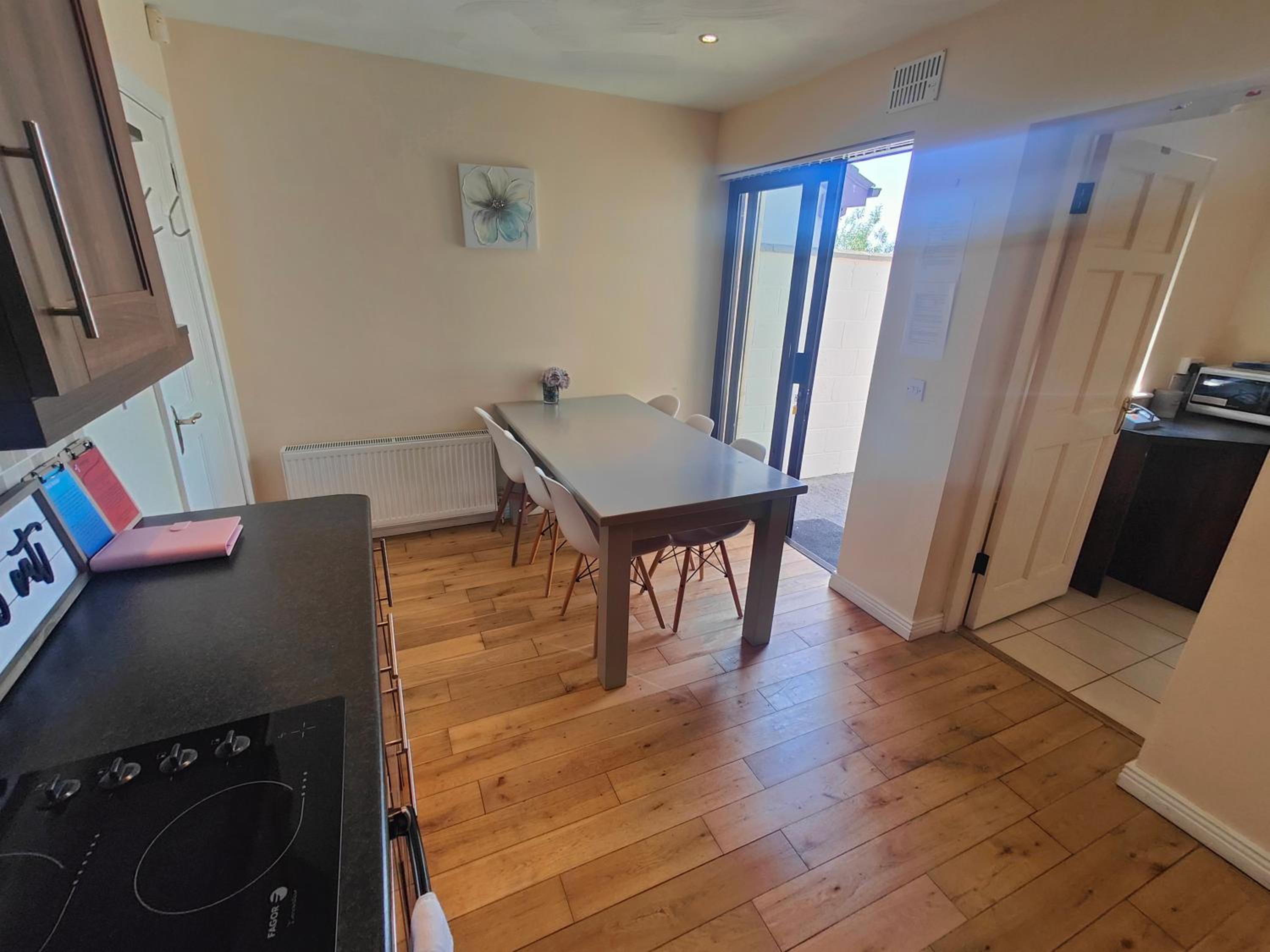 Two-Bedroom Apartment - Photo 6