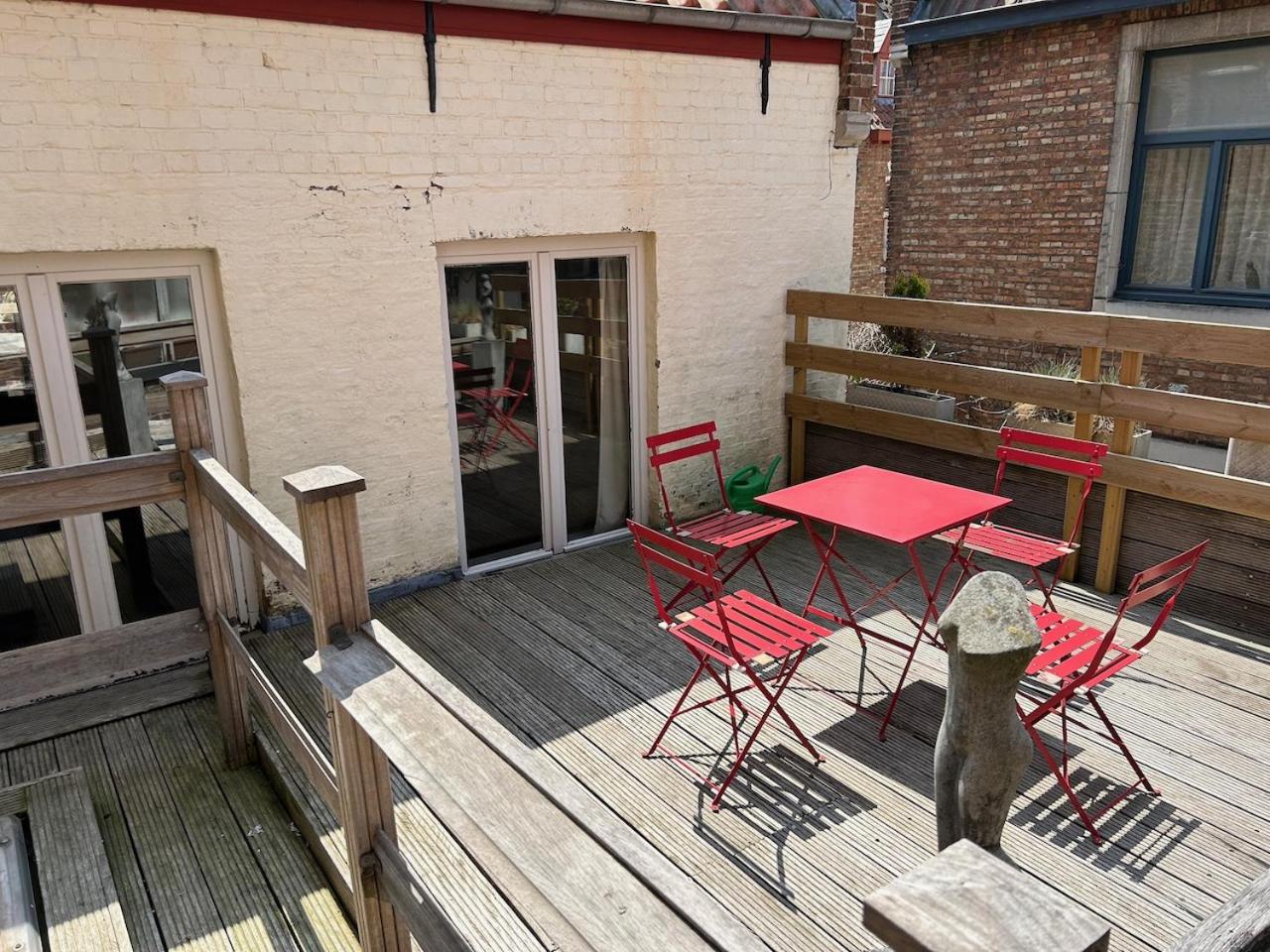 Family Room with Terrace and Air-conditioning - Photo 3