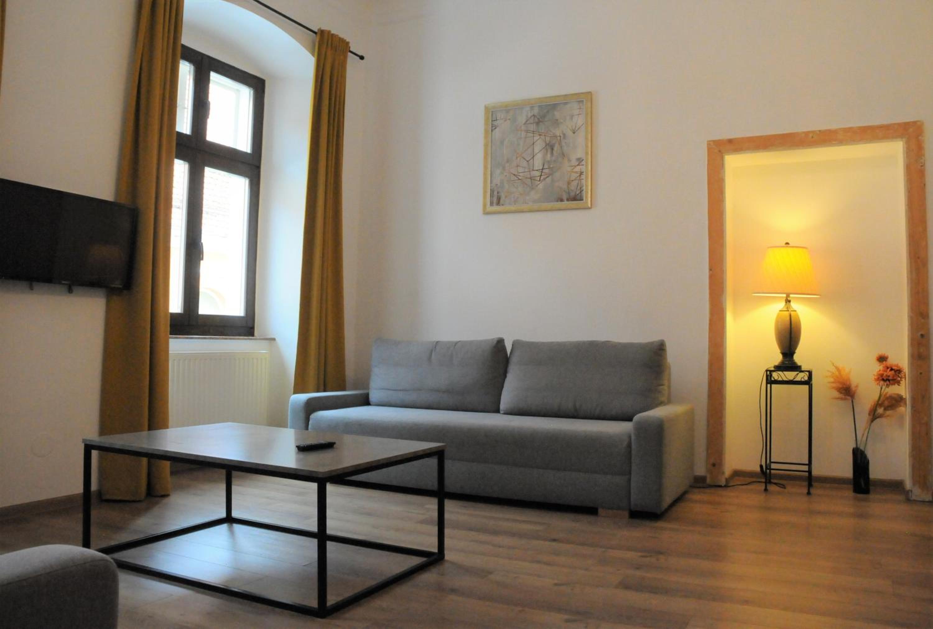 One-Bedroom Apartment - Photo 13