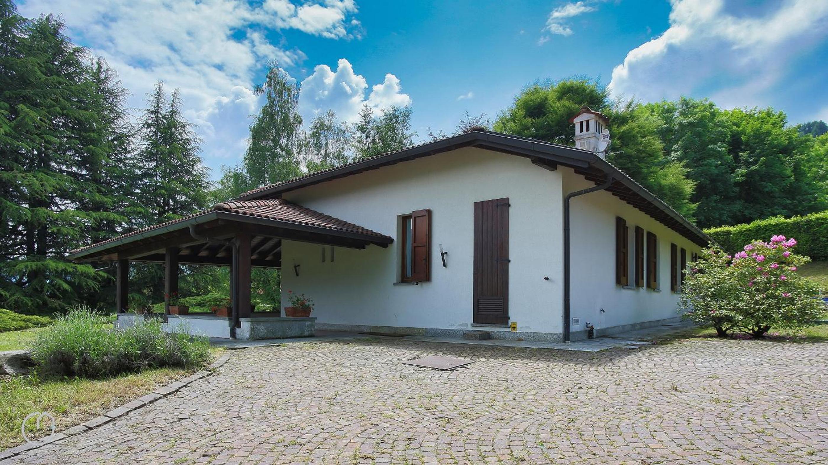Villa photo 3