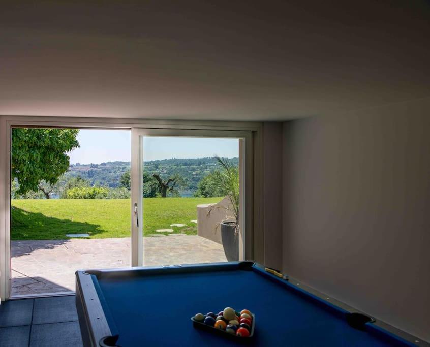 Villa photo 2