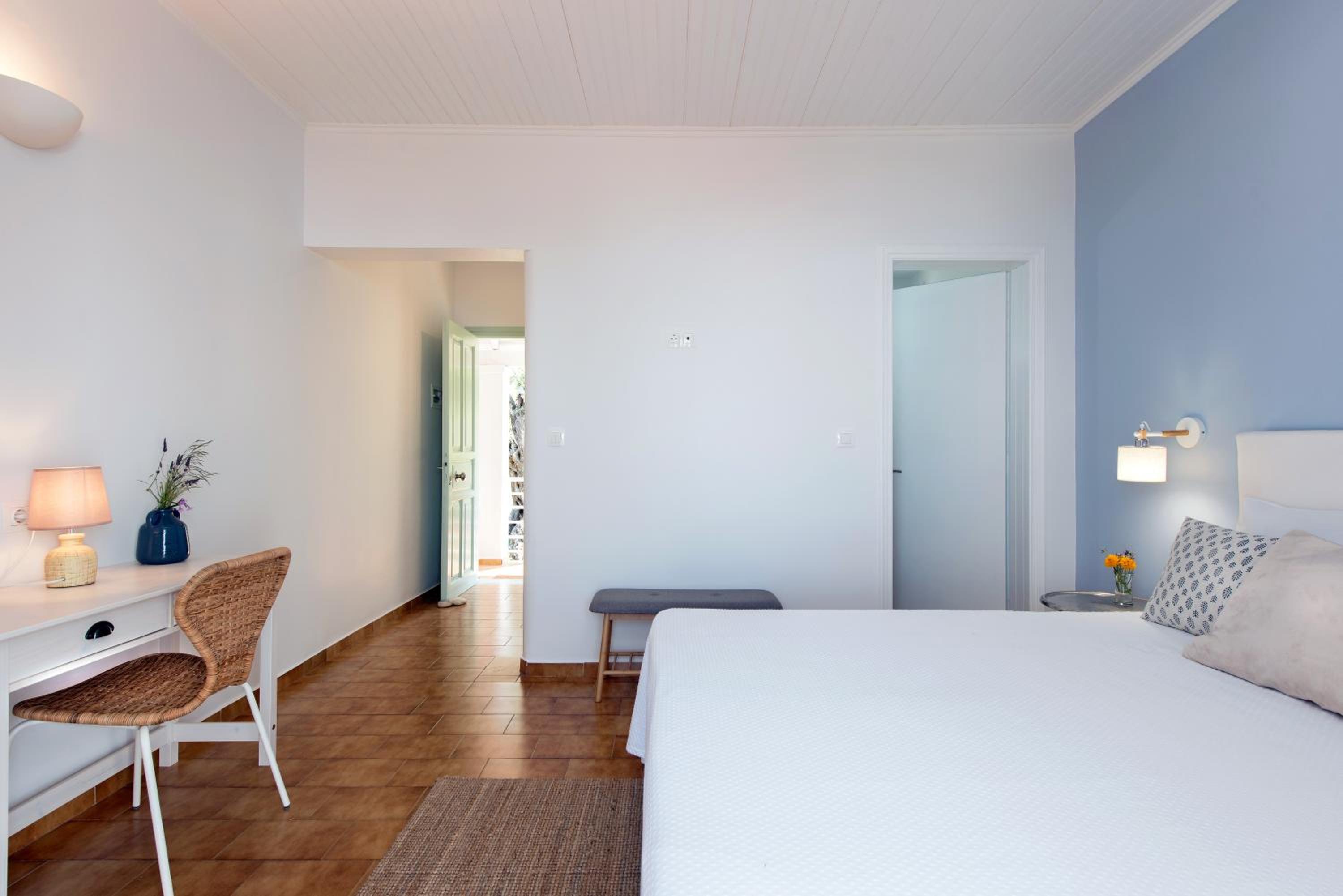 Studio with Sea View Upper Floor