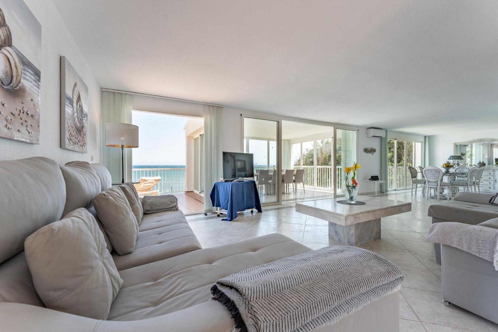 Villa - Frente a la Playa