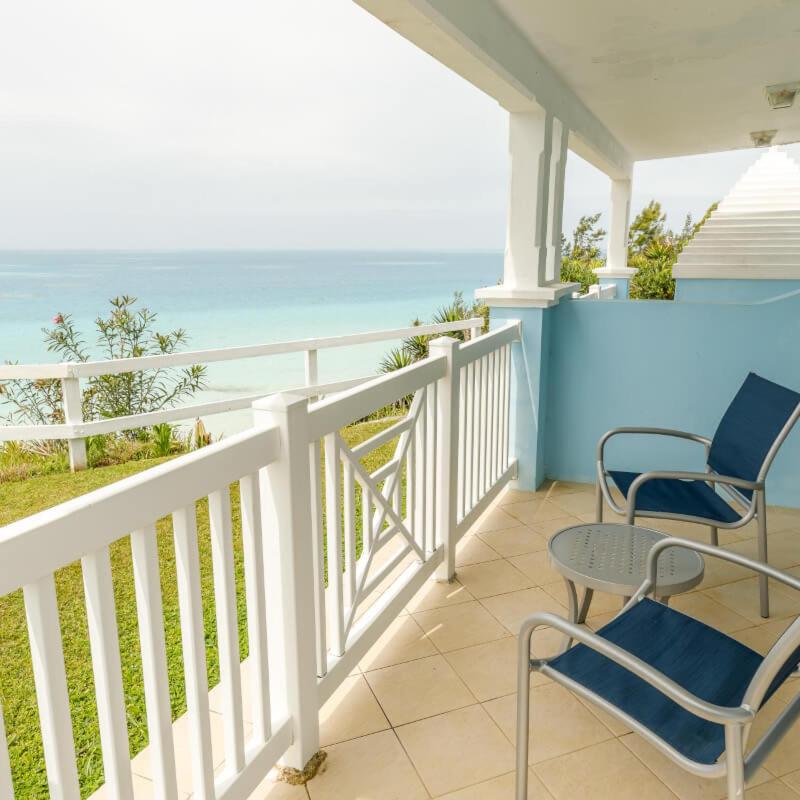 Deluxe Double Room with Side Sea View