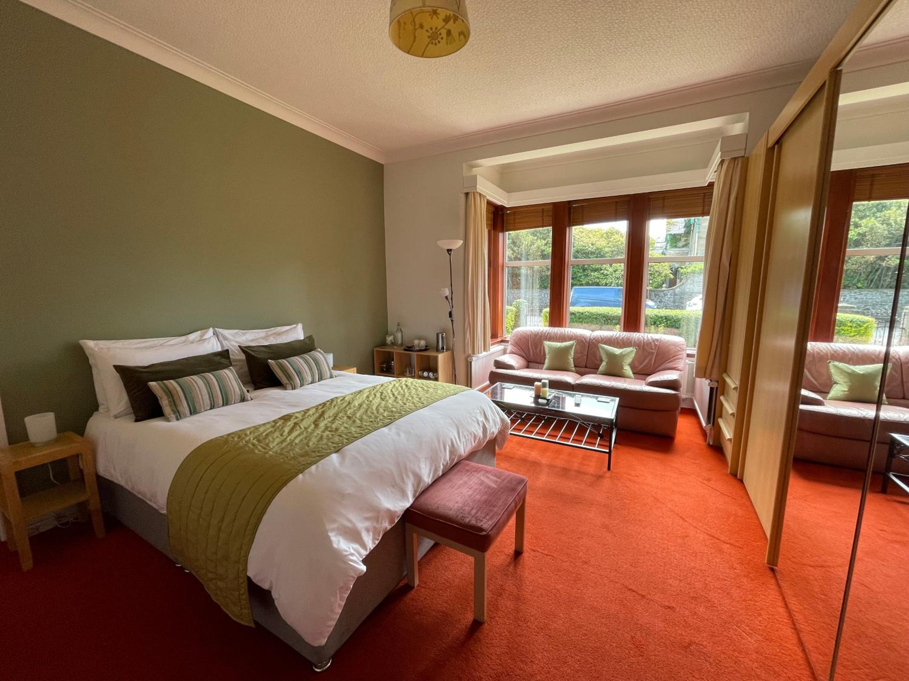 Deluxe King Room photo 3
