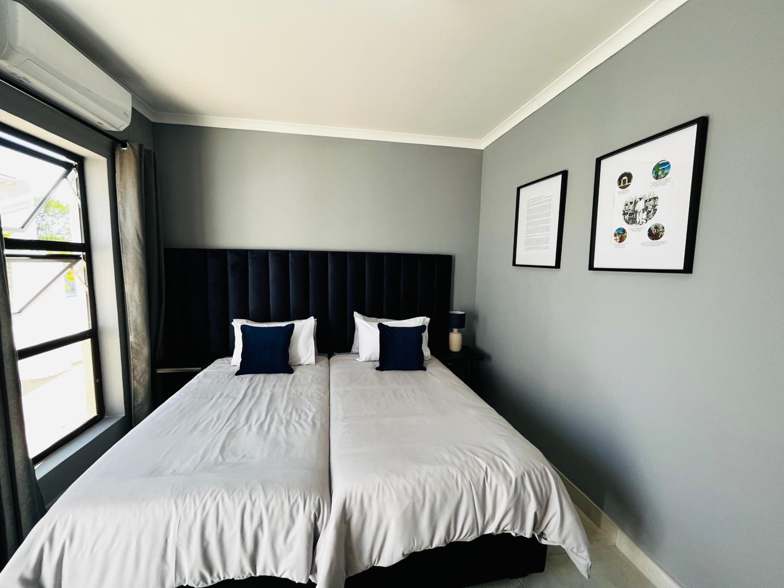 Standard Double or Twin Room photo 2