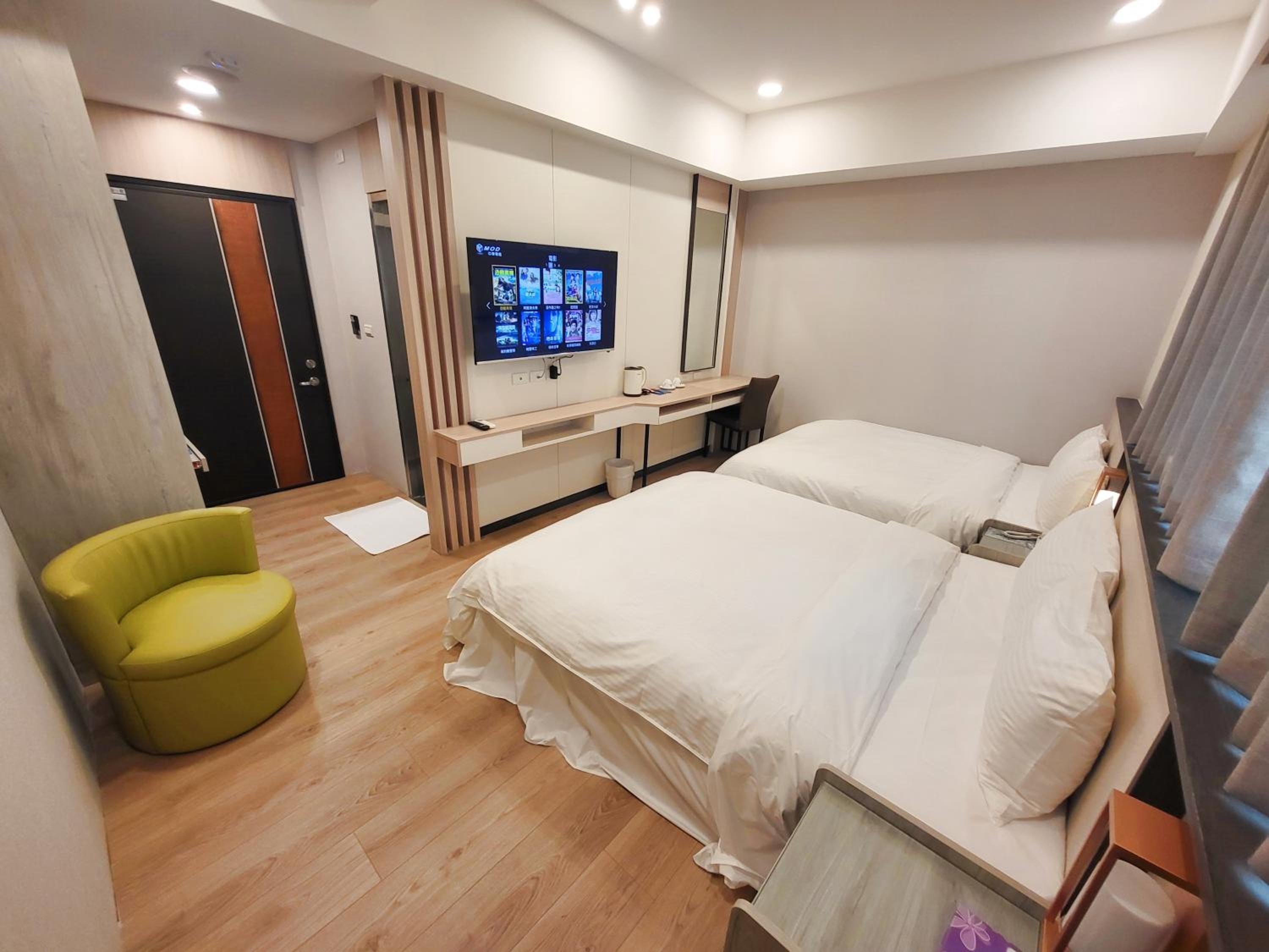 Deluxe Quadruple Room photo 2