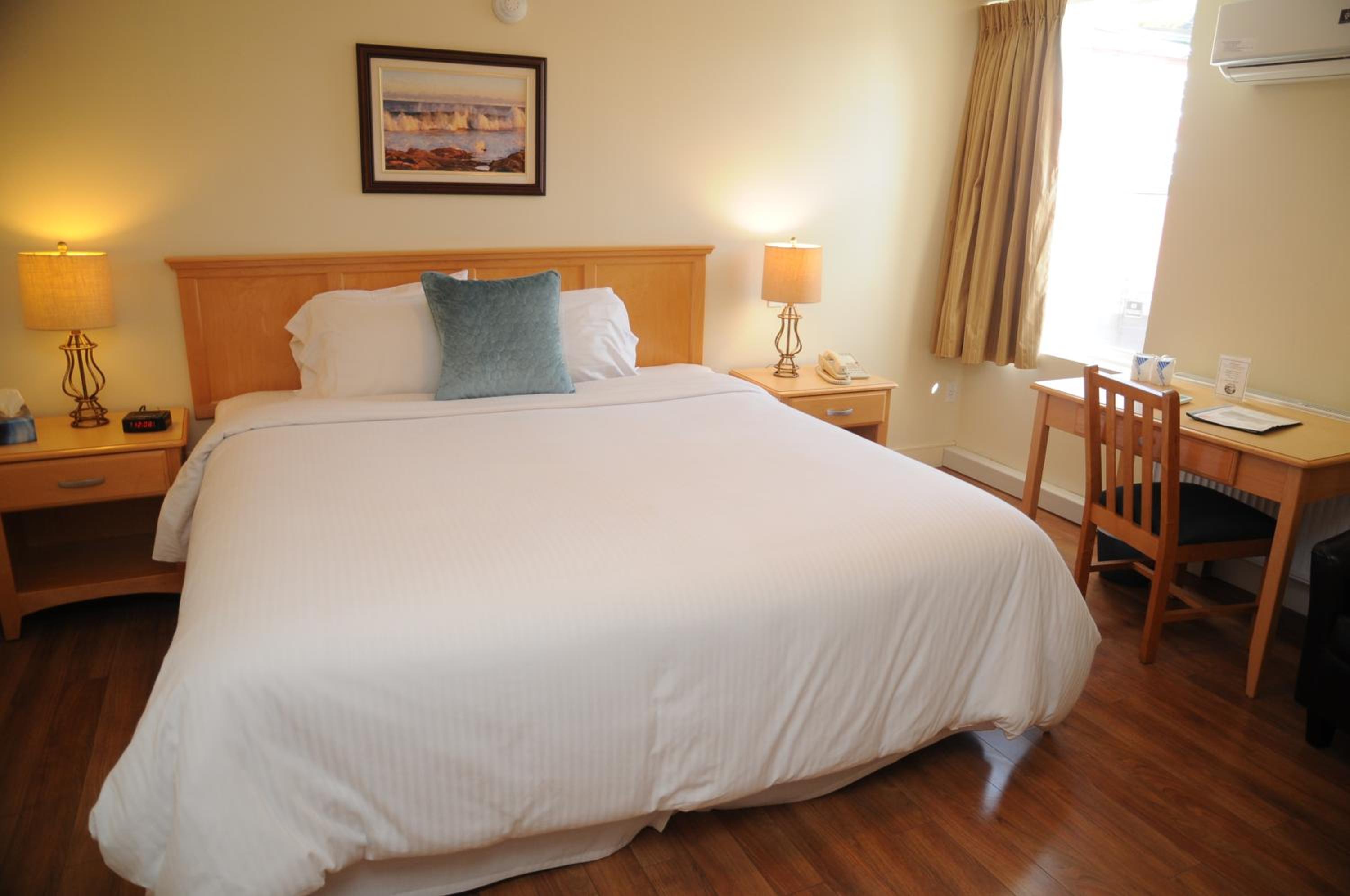 Queen Room