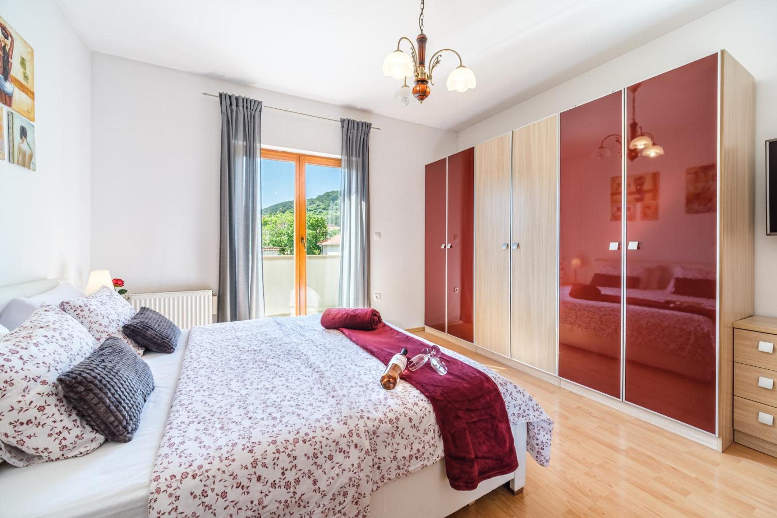 Superior Apartment photo 2