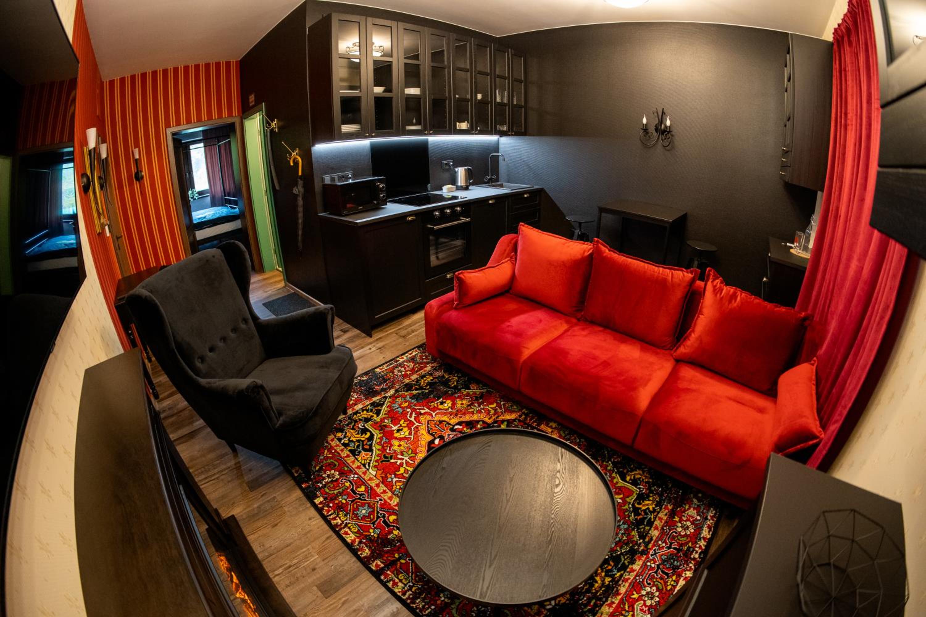One-Bedroom Apartment photo 2