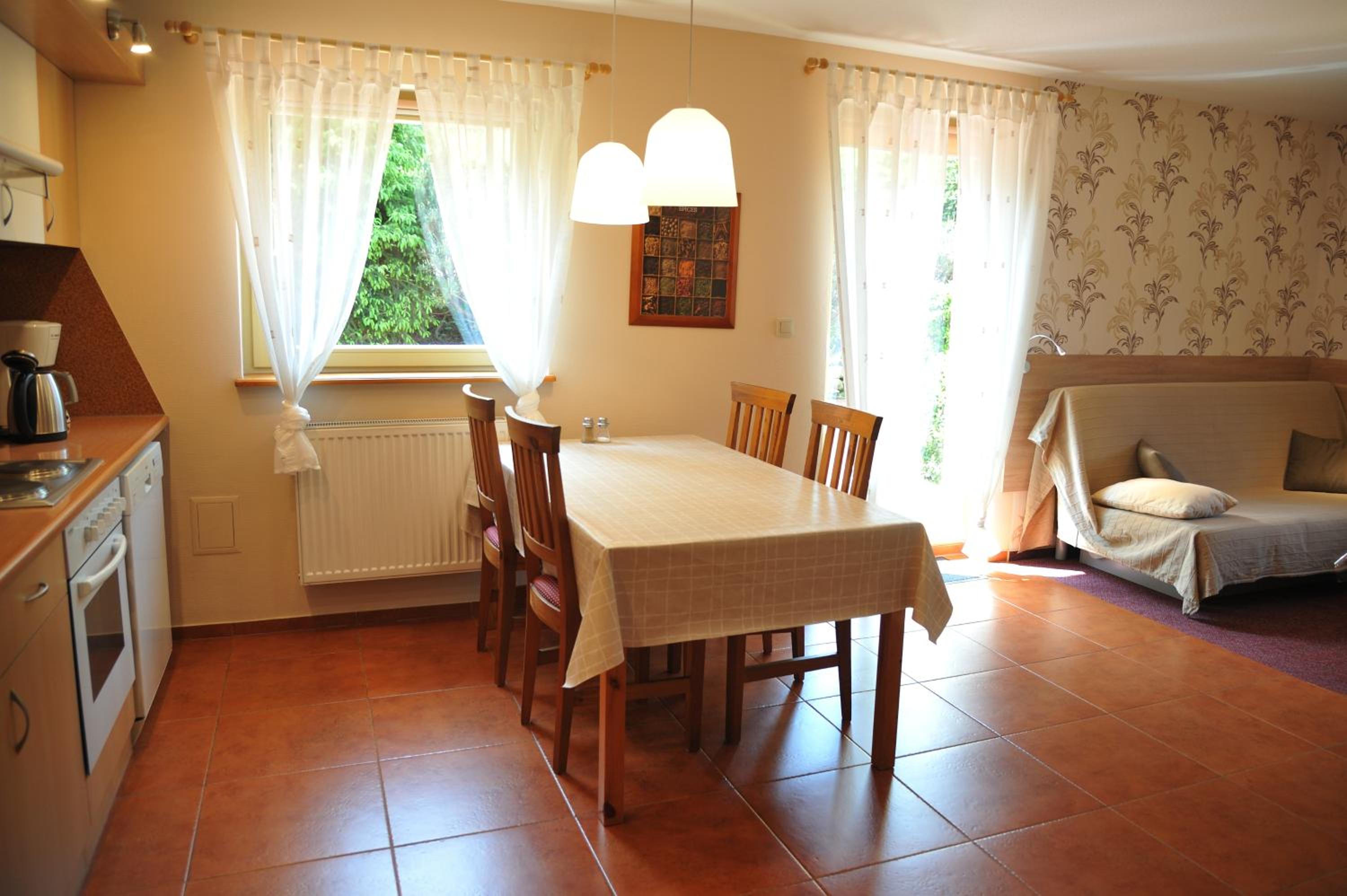 Apartment with Fireplace - Photo 7