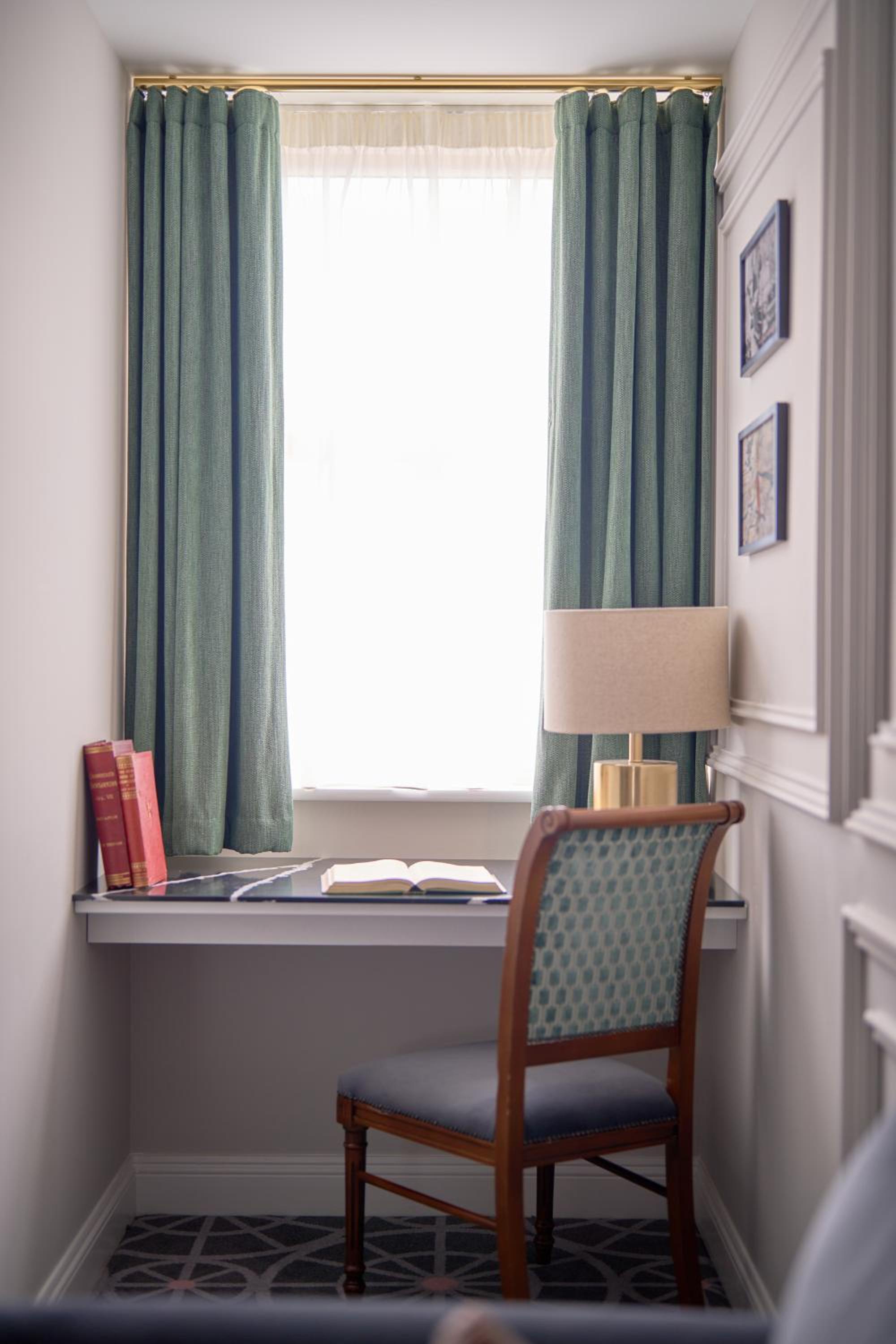 Deluxe King Room photo 3