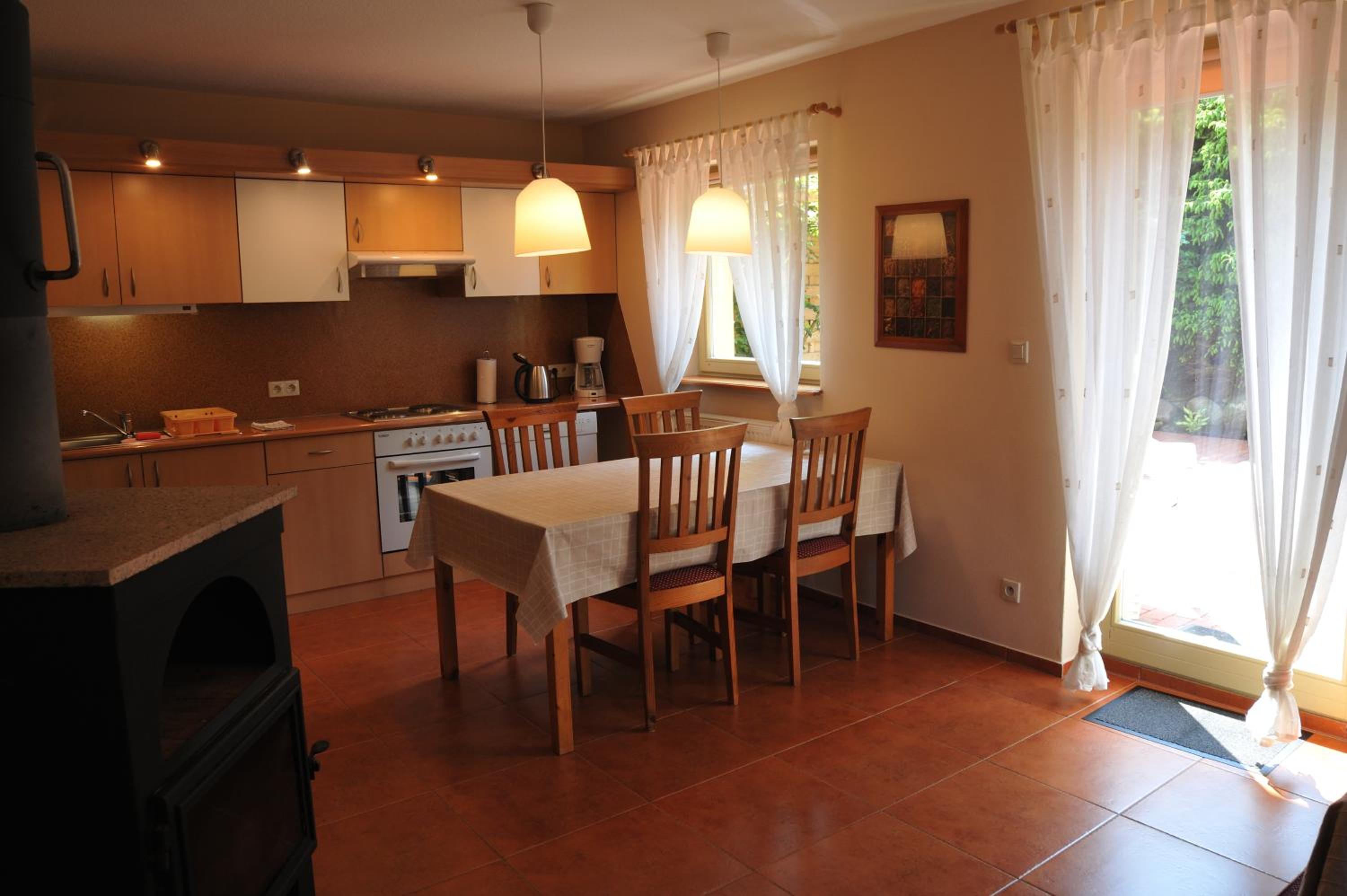 Apartment with Fireplace - Photo 6