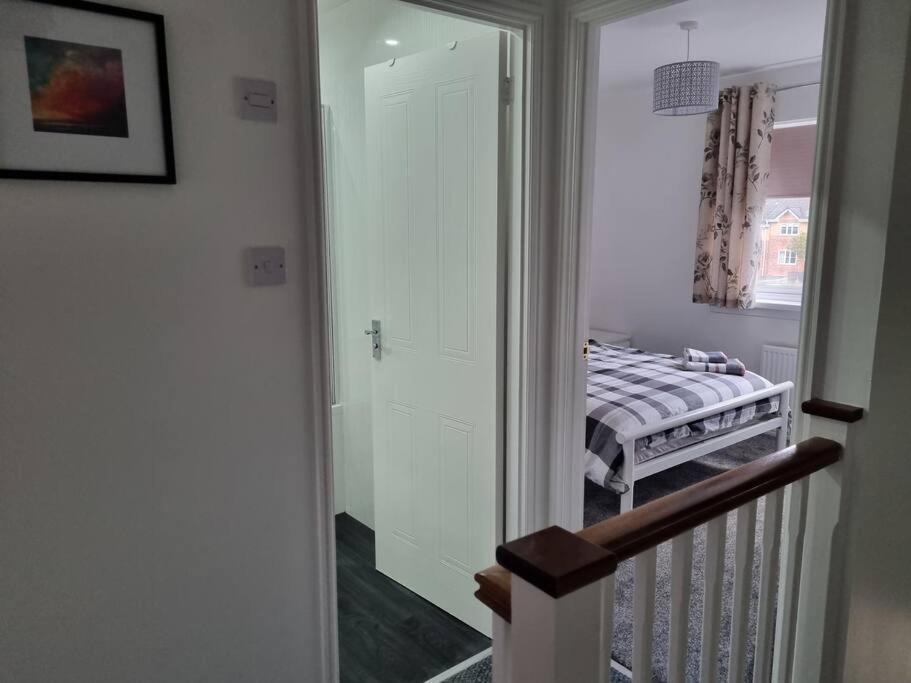 Three-Bedroom House photo 1