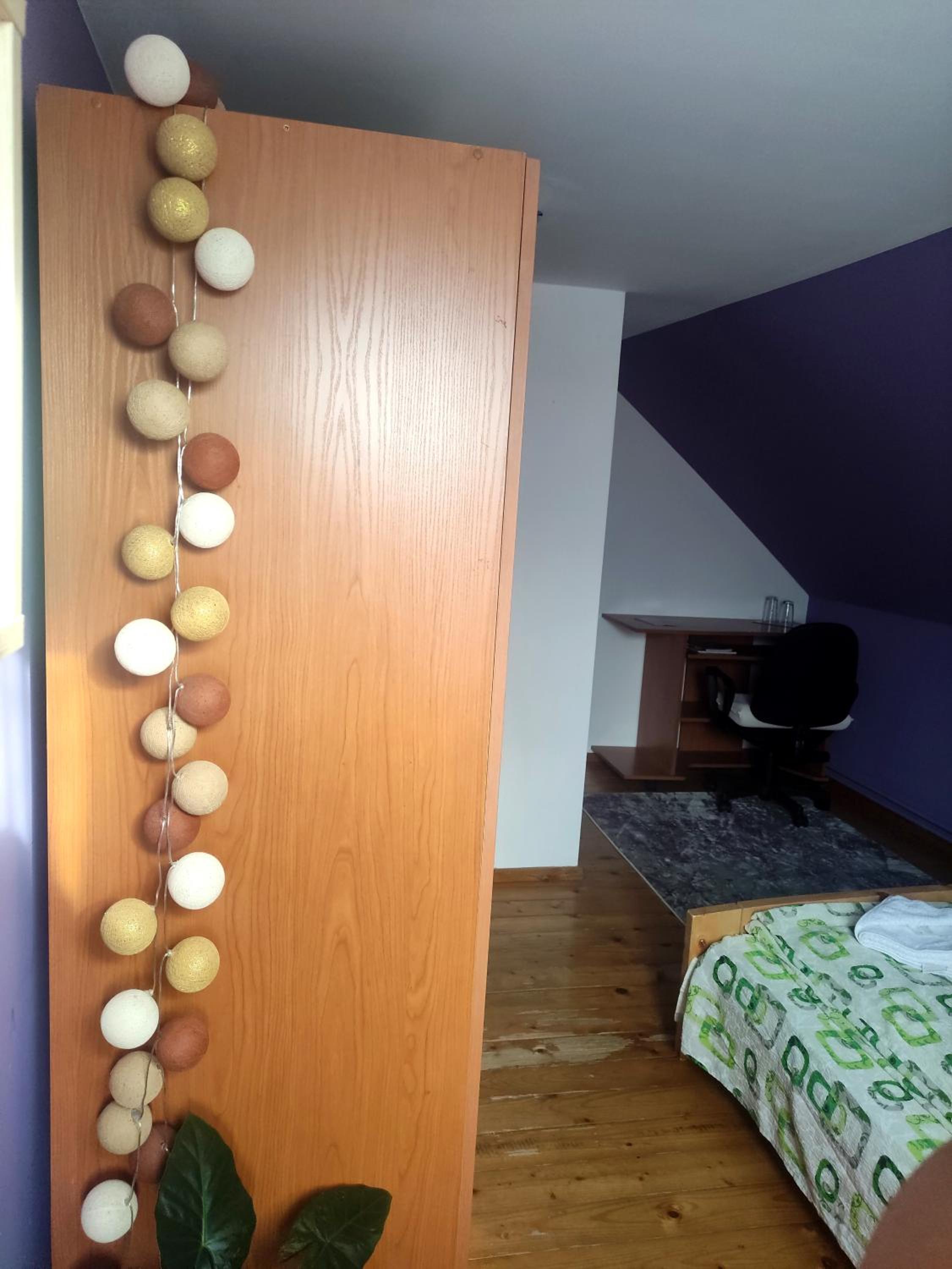 Deluxe King Room - Photo 2