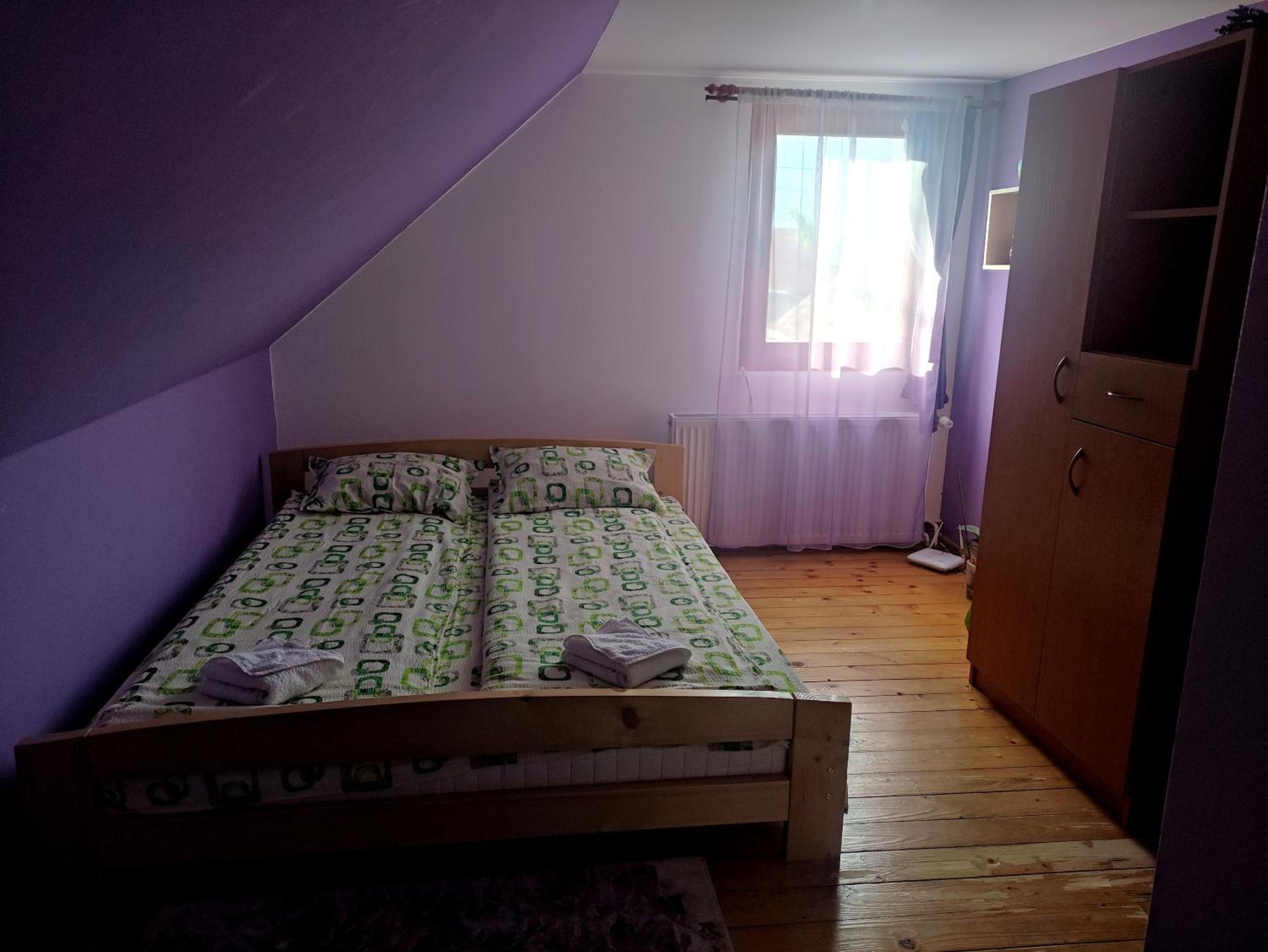 Deluxe King Room - Photo 4