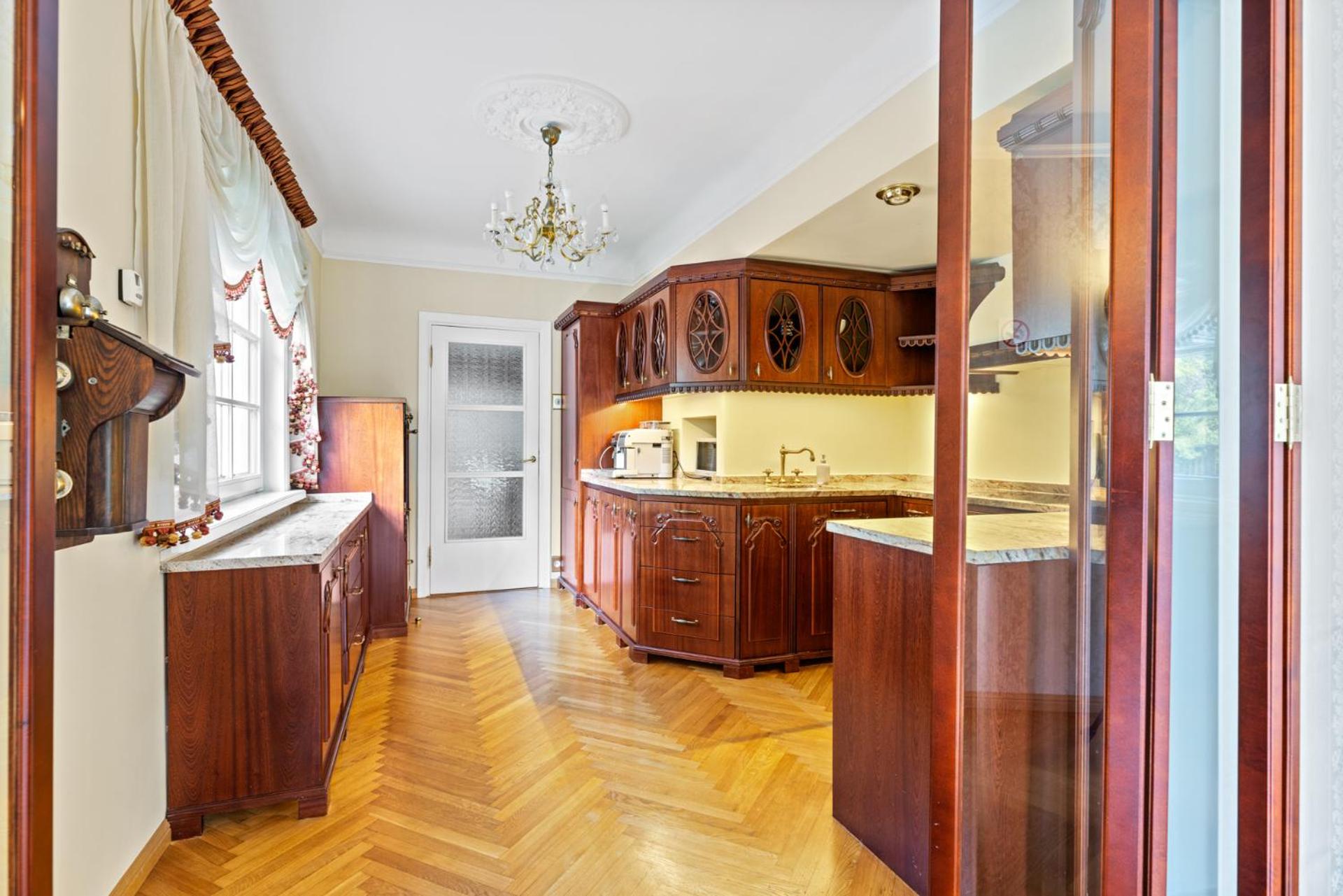 Villa photo 3