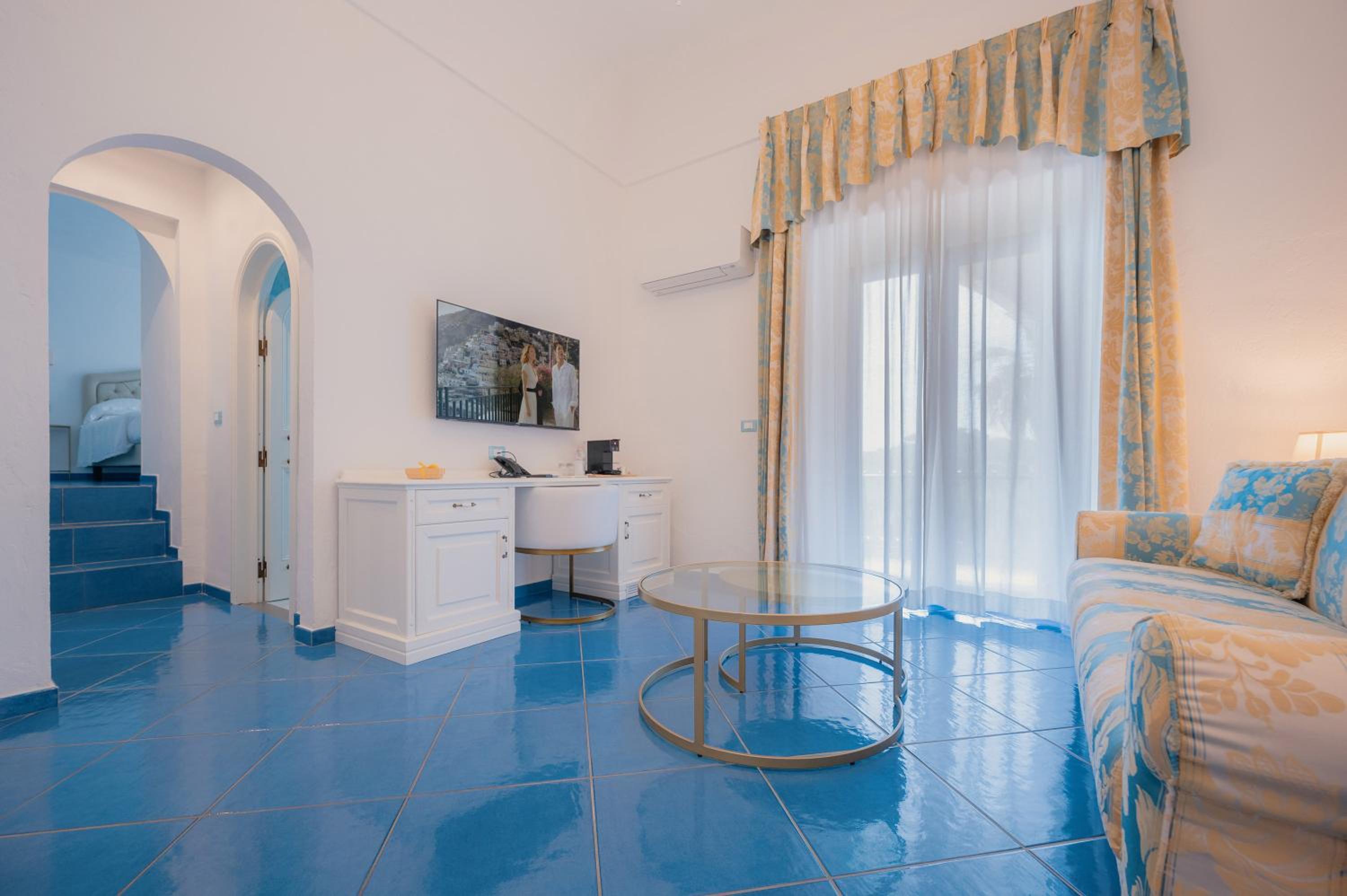 Junior Suite with Terrace
