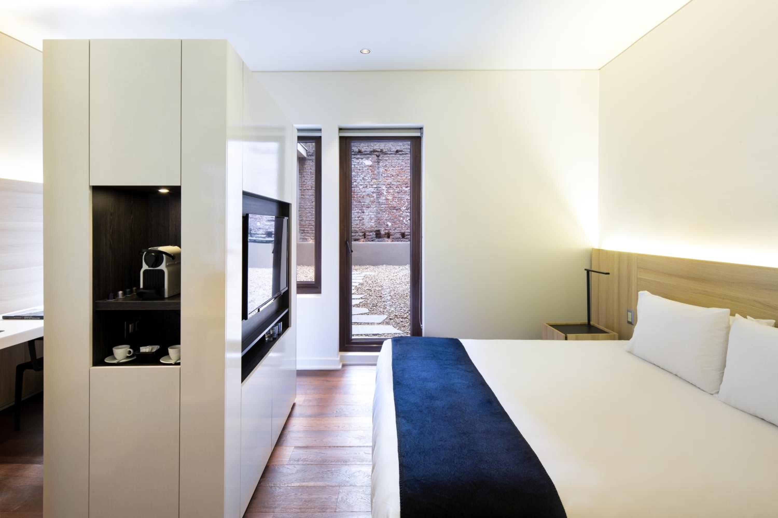 Superior Double or Twin Room with Park View photo 1