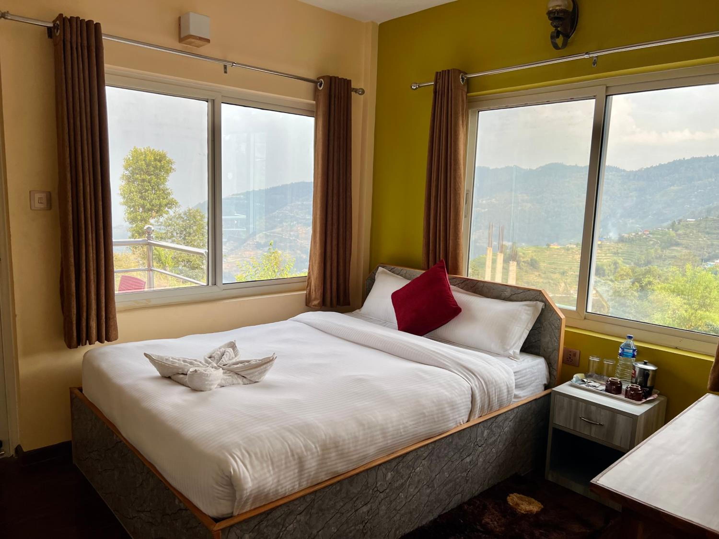 King Room with Balcony photo 1