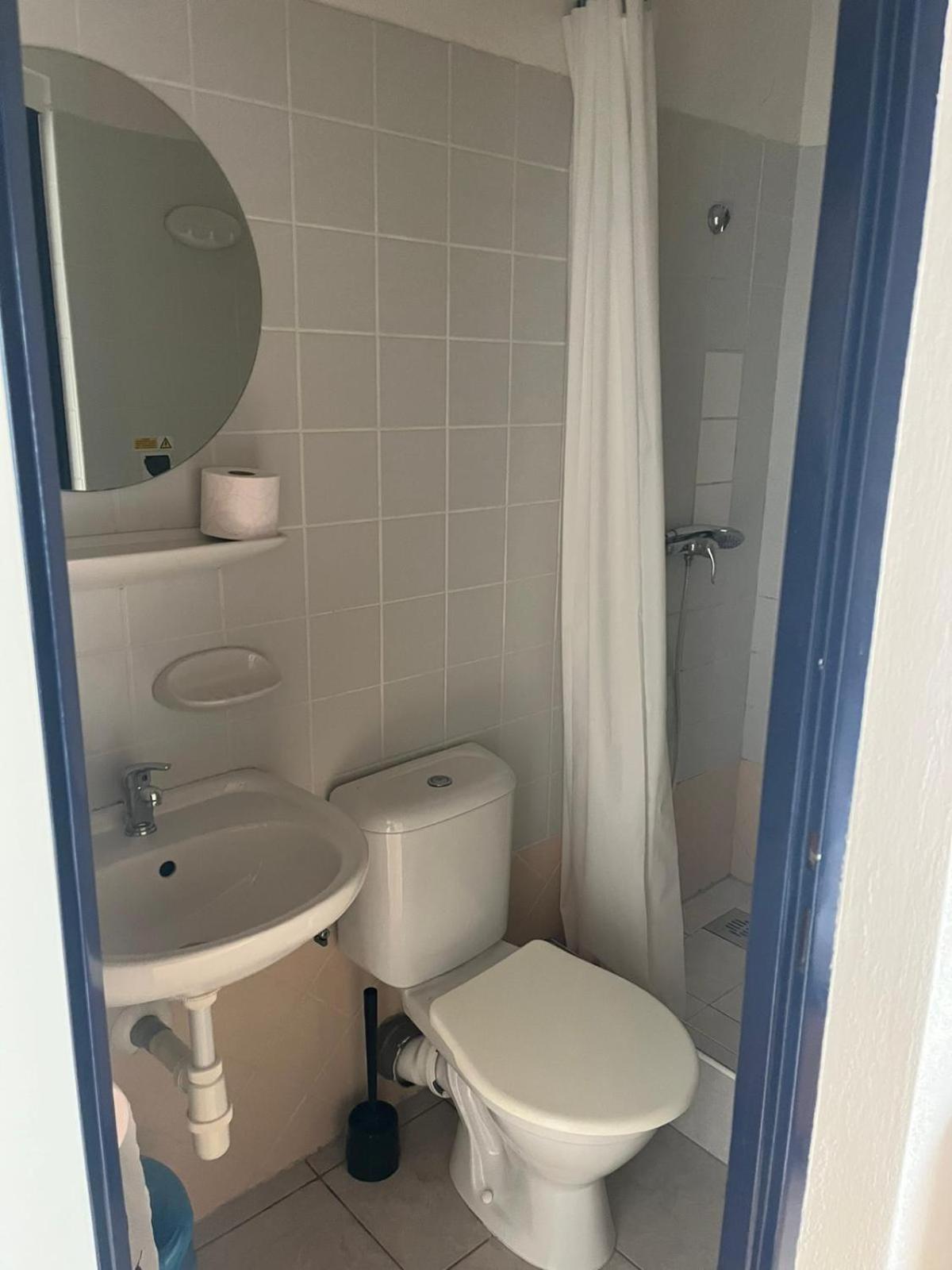 Double or Twin Room photo 2