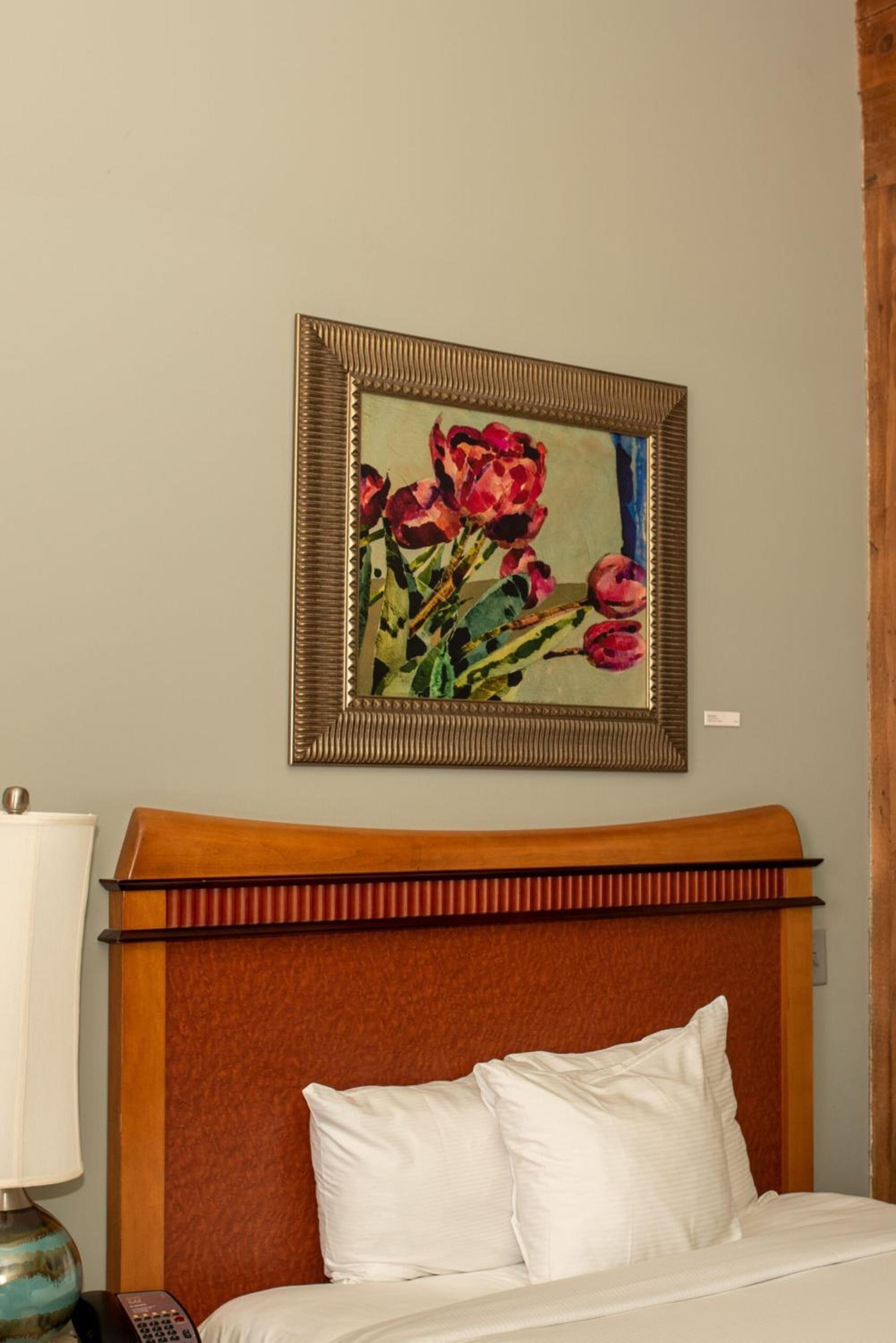 Deluxe Queen Room with Two Queen Beds - Photo 3