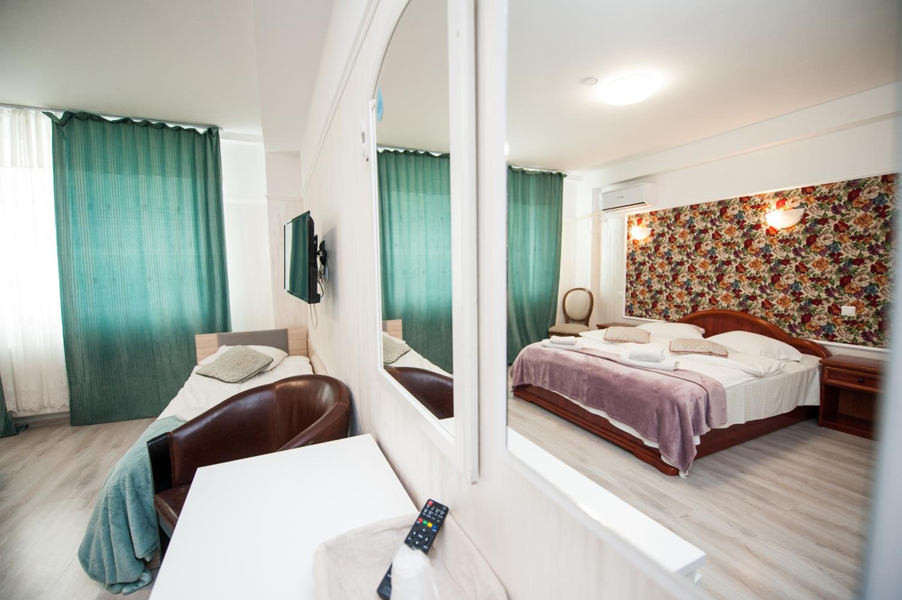 Comfort Triple Room - Photo 20