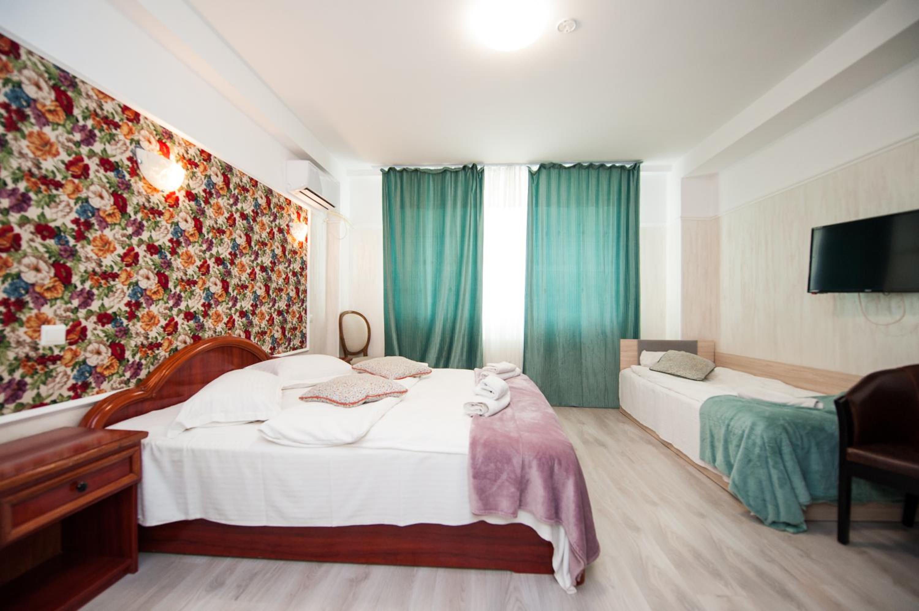 Comfort Triple Room - Photo 18