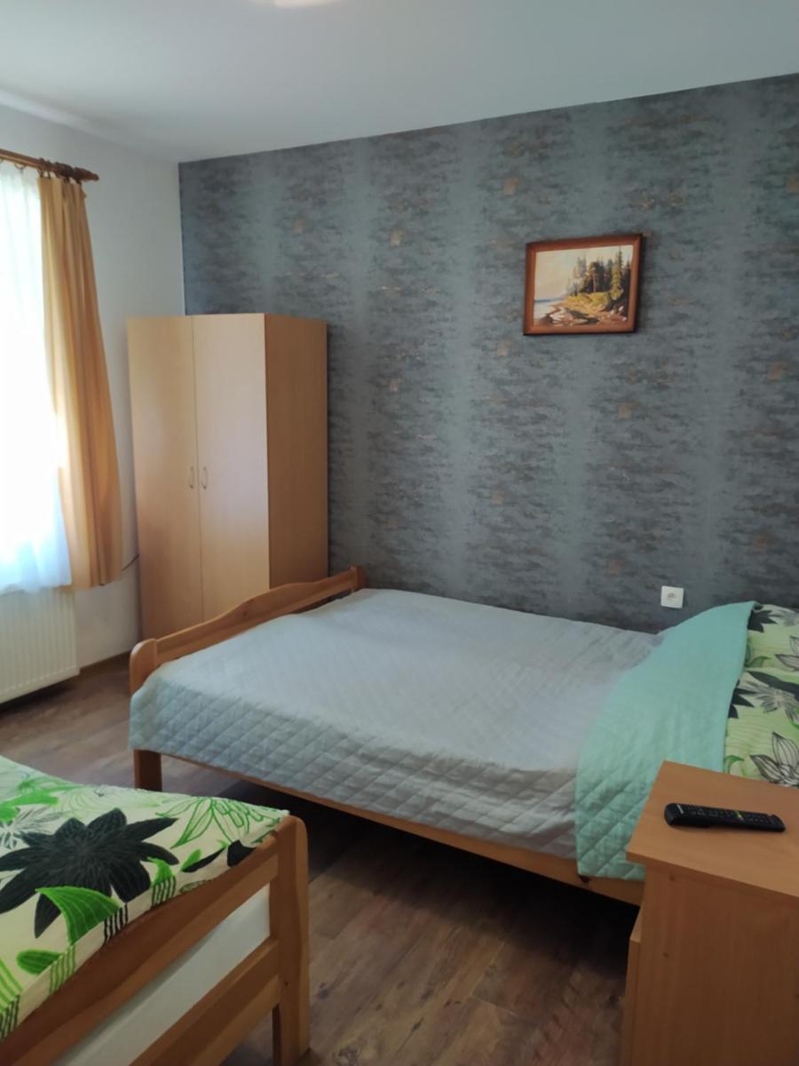 Triple Room with Bathroom photo 1