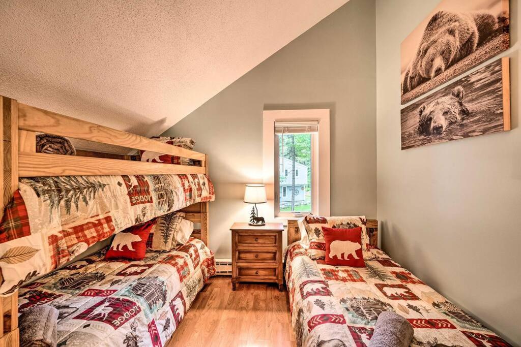 Three-Bedroom House photo 2