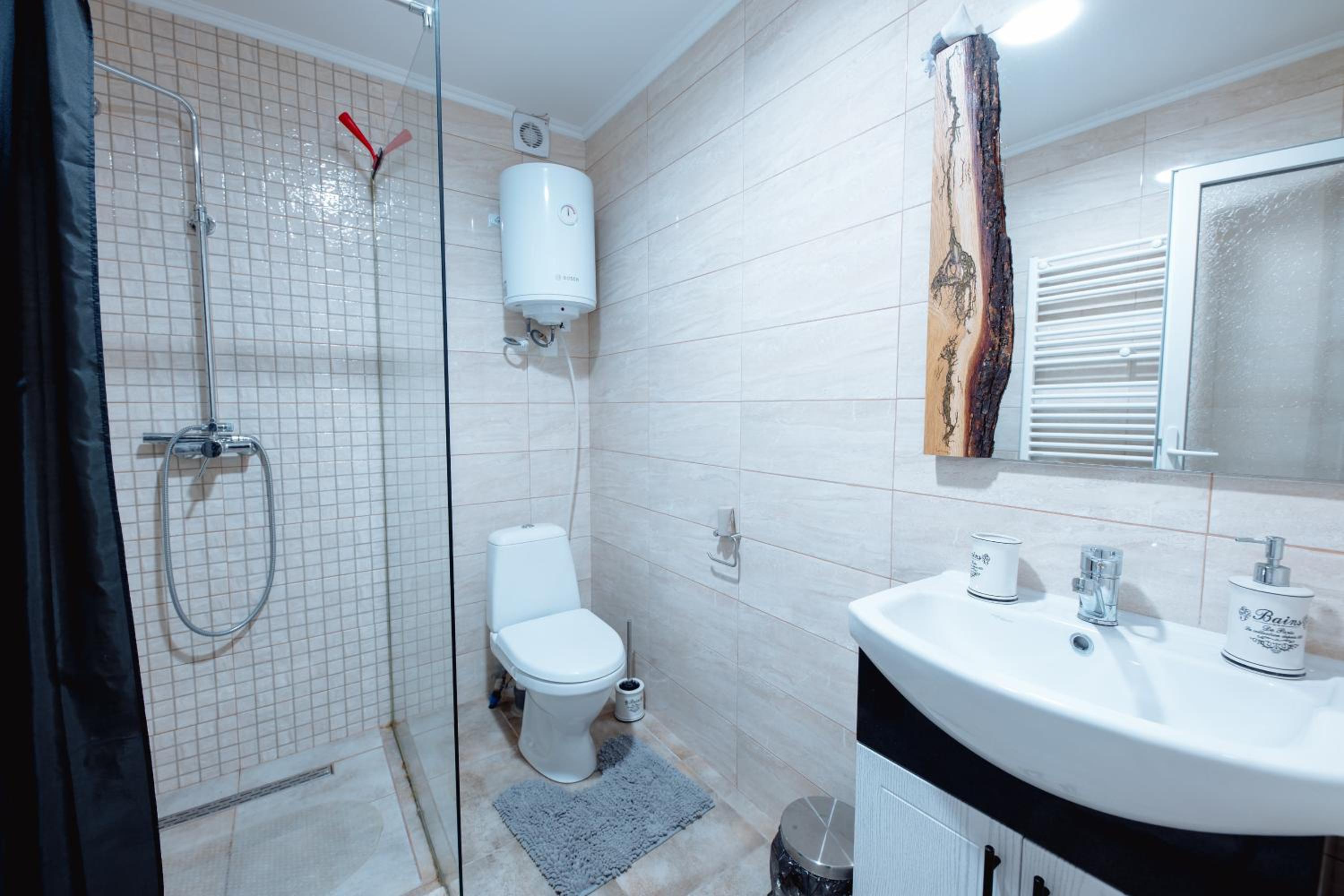 Double Room With Private Bathroom photo 1