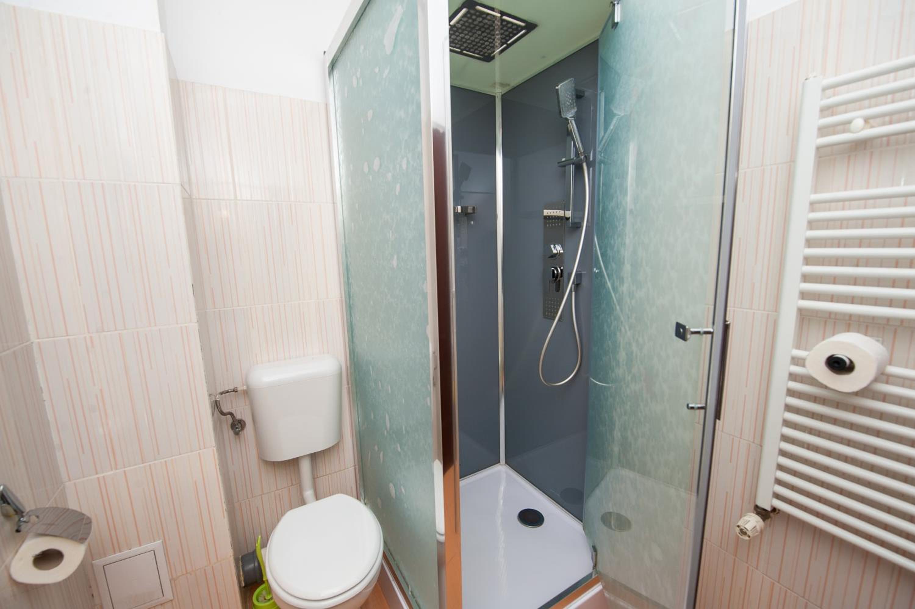 Comfort Triple Room - Photo 23
