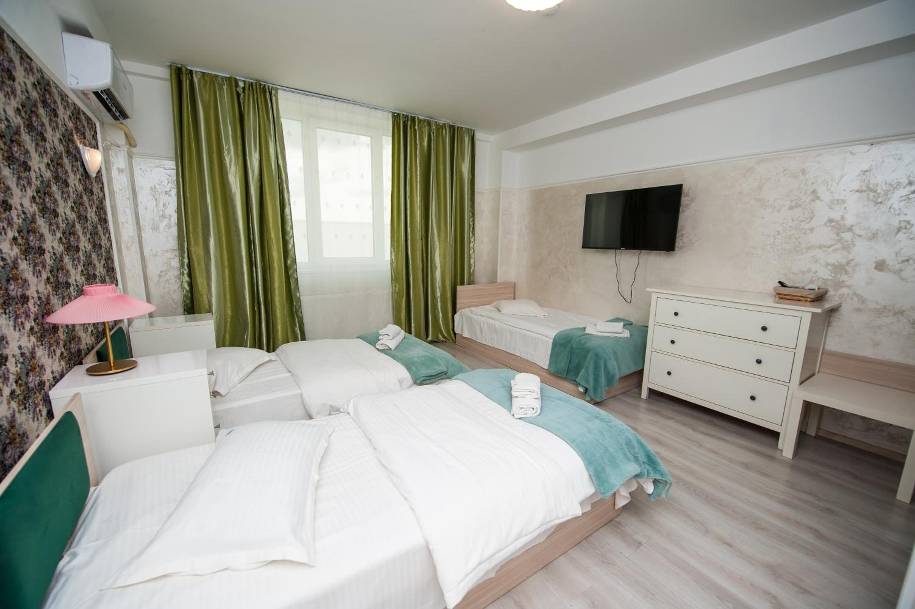 Comfort Triple Room - Photo 26