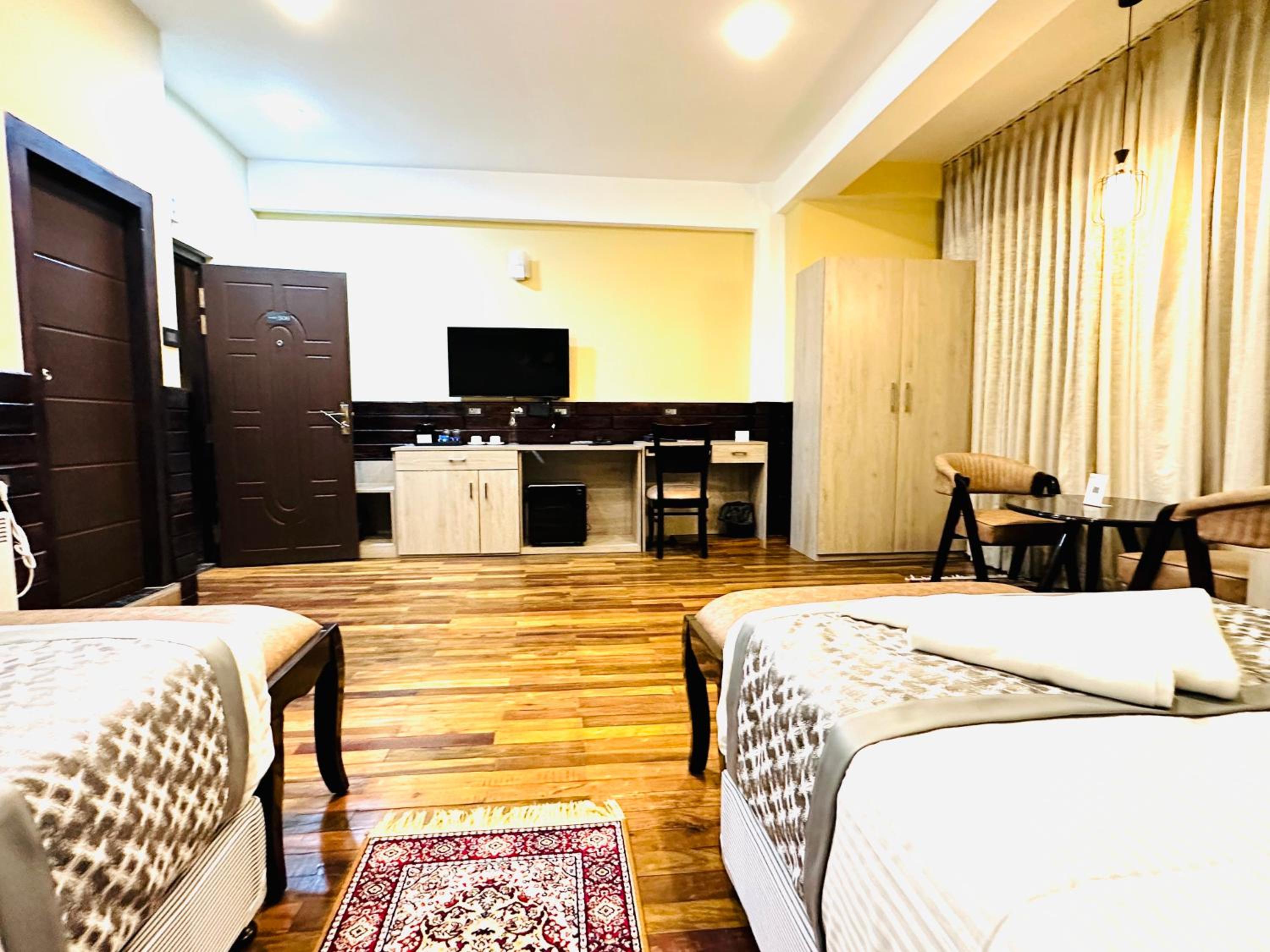 Deluxe Double or Twin Room photo 3