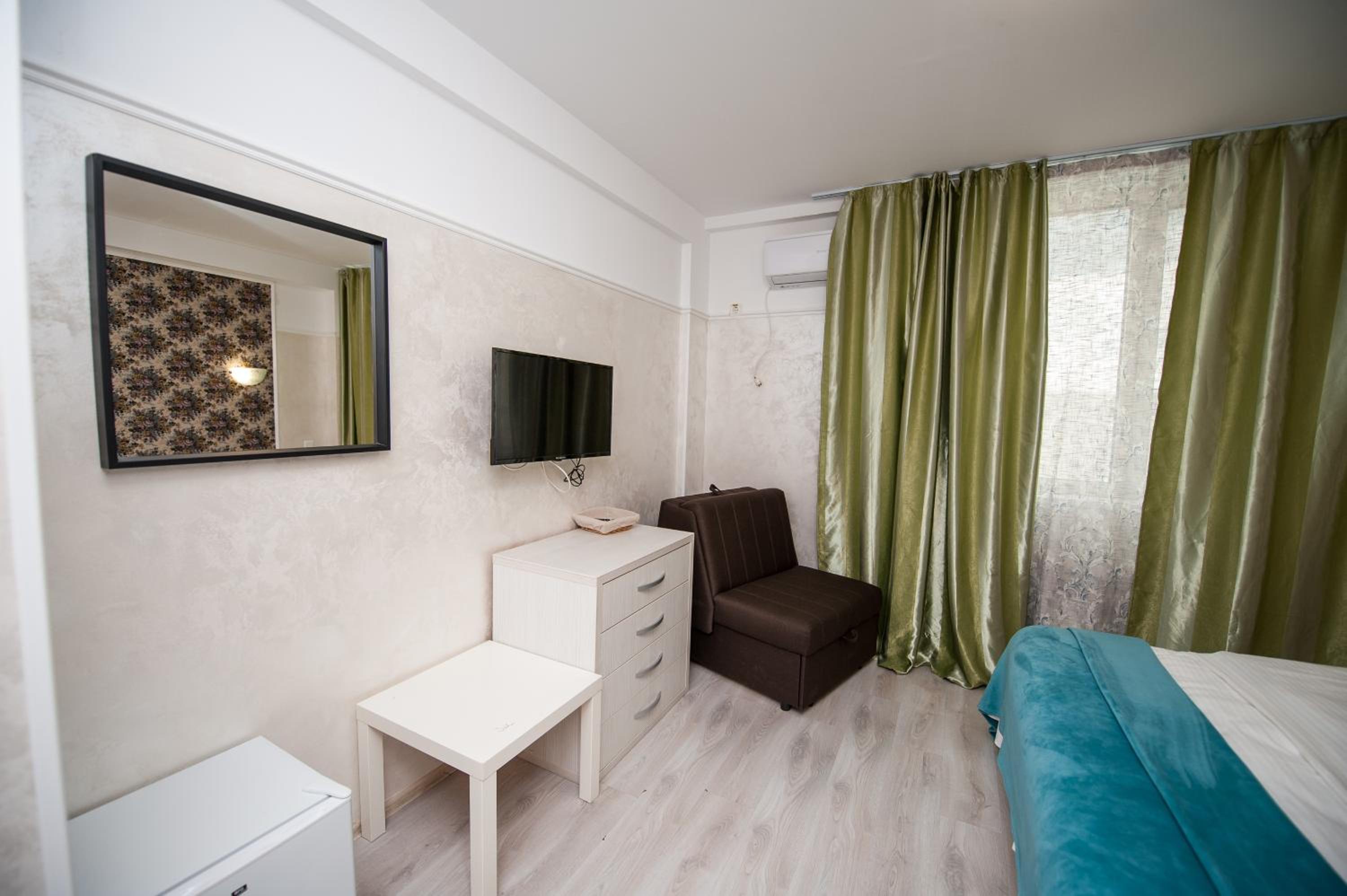 Double or Twin Room - Photo 17