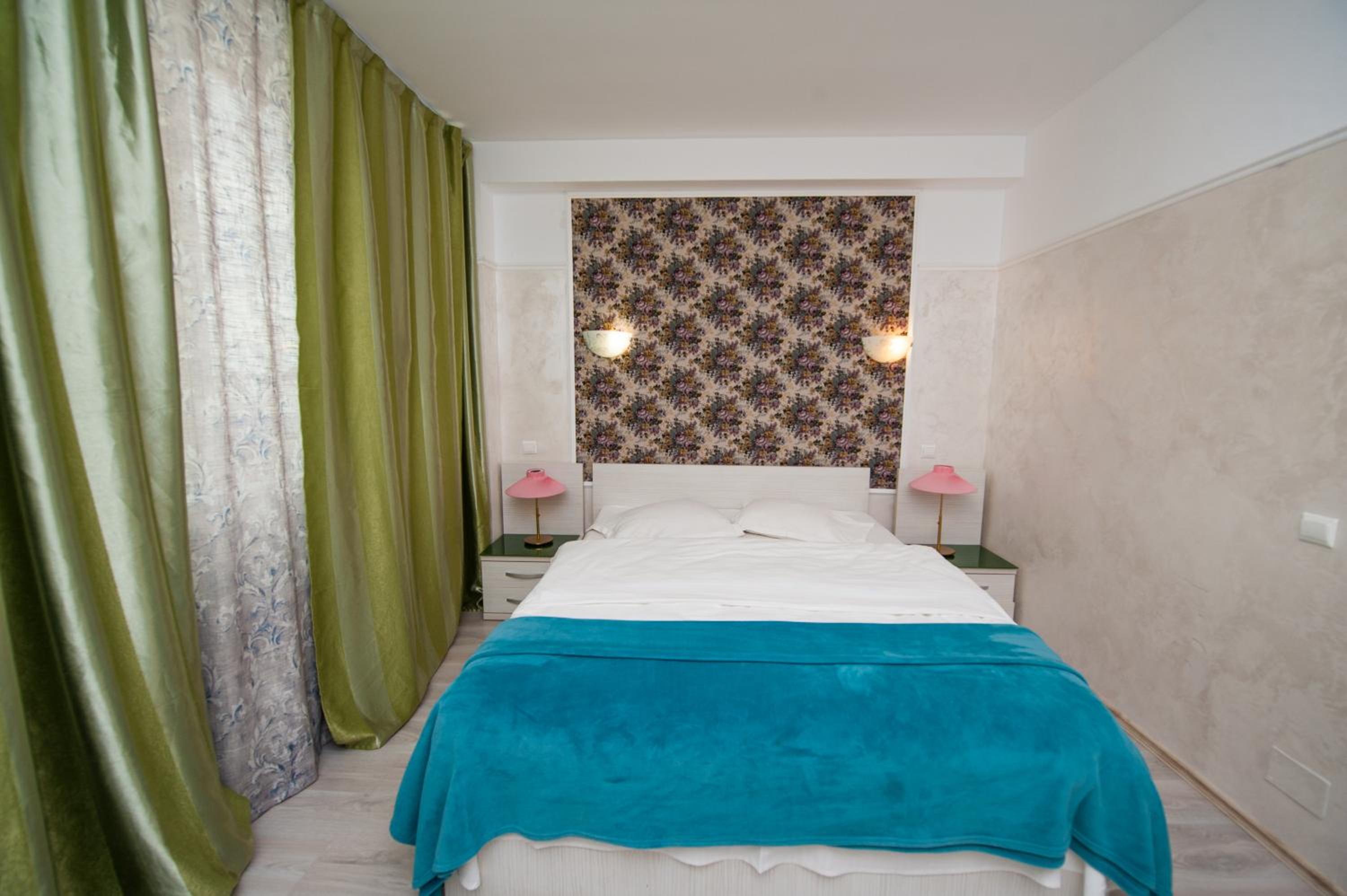 Double or Twin Room - Photo 14
