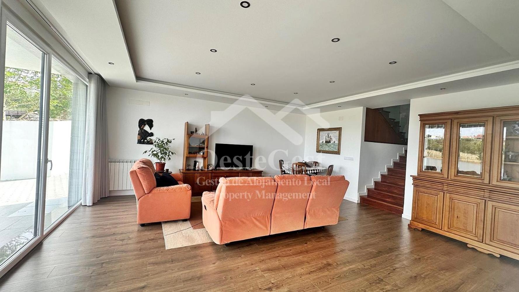 Villa photo 1